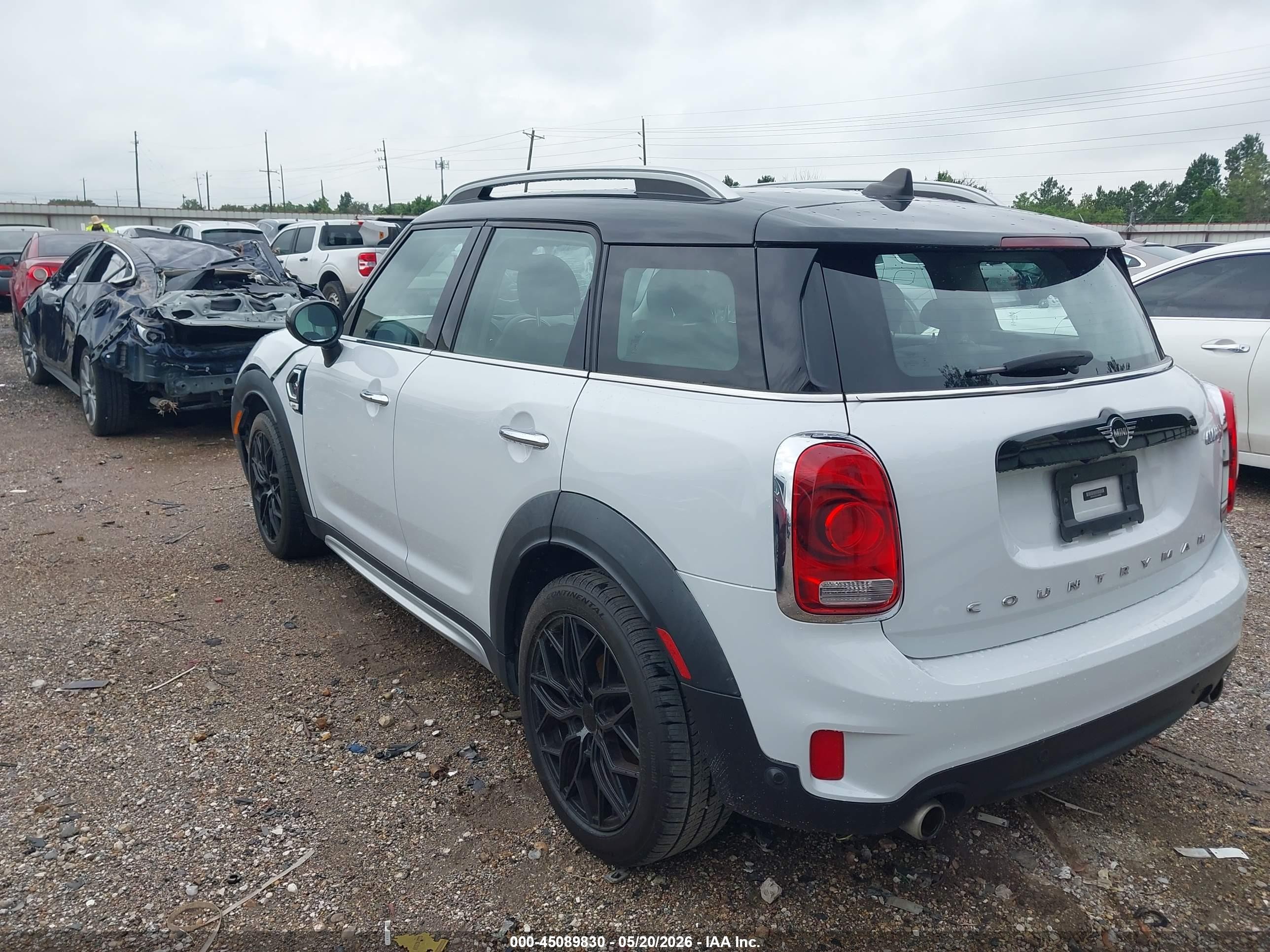 2020 Mini Countryman Cooper S White vin: WMZYW7C05L3M08809