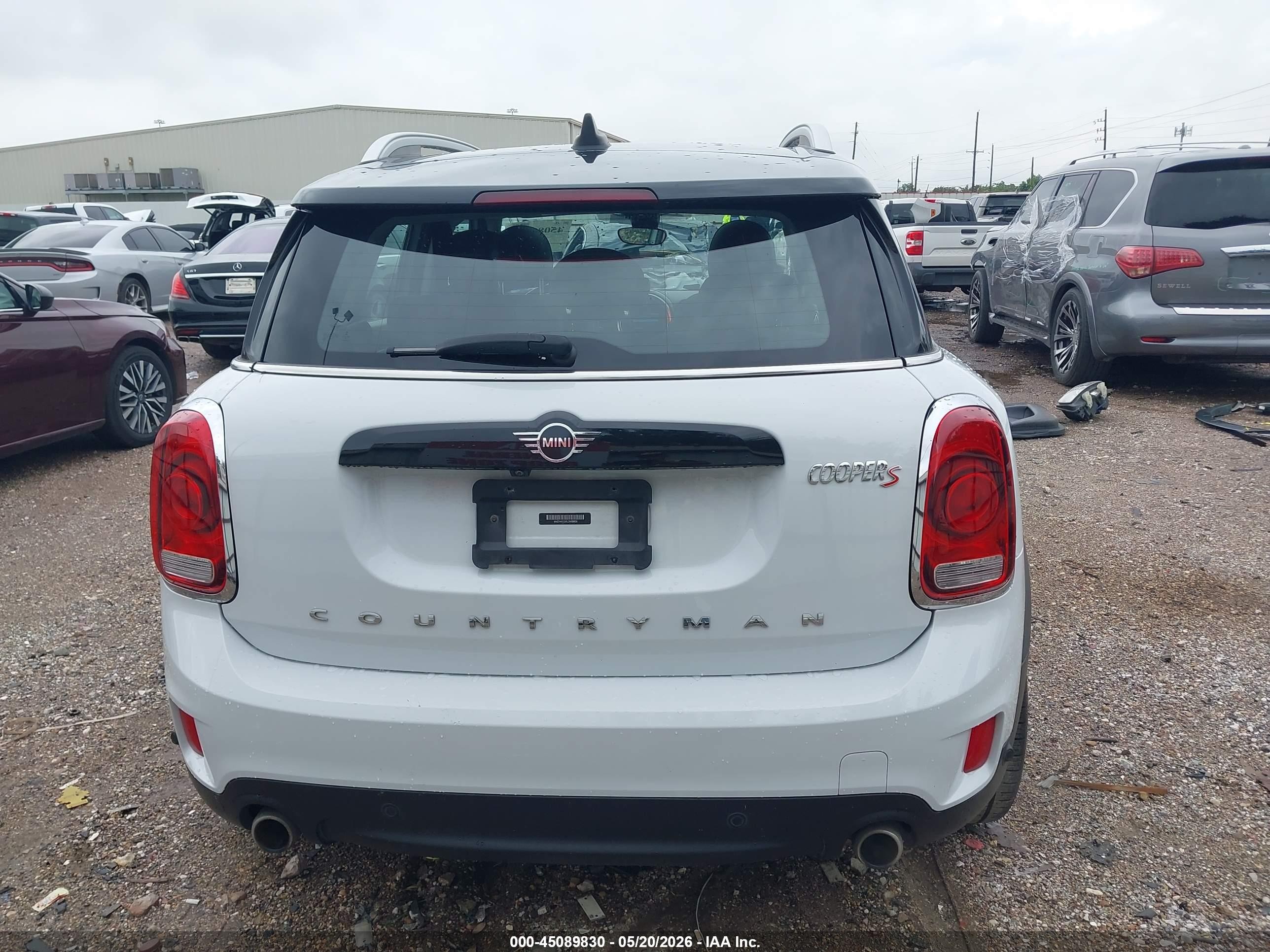 2020 Mini Countryman Cooper S White vin: WMZYW7C05L3M08809