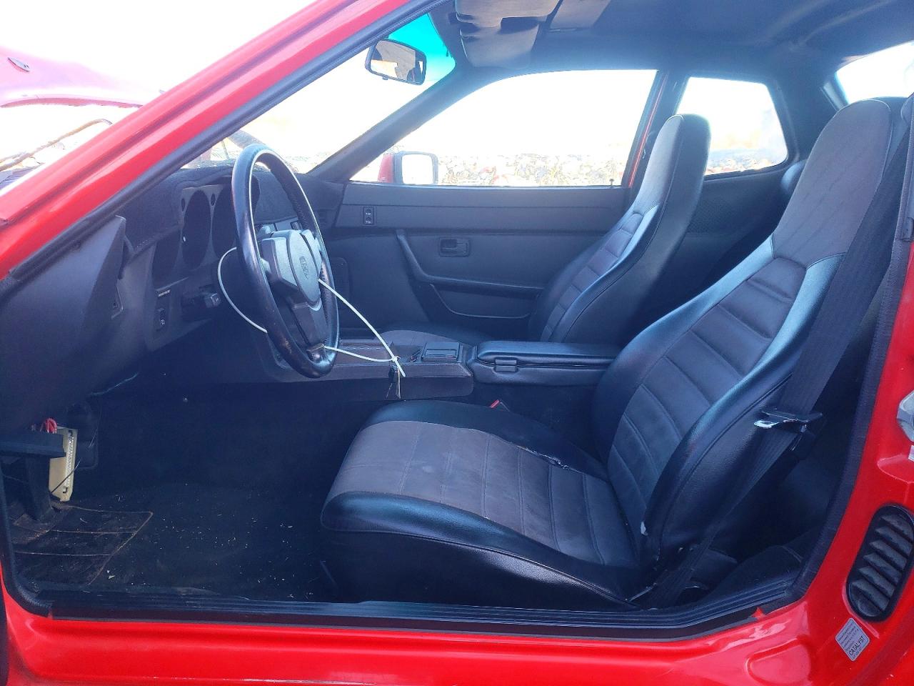 1988 Porsche 924 S Red vin: WP0AA0922JN451523