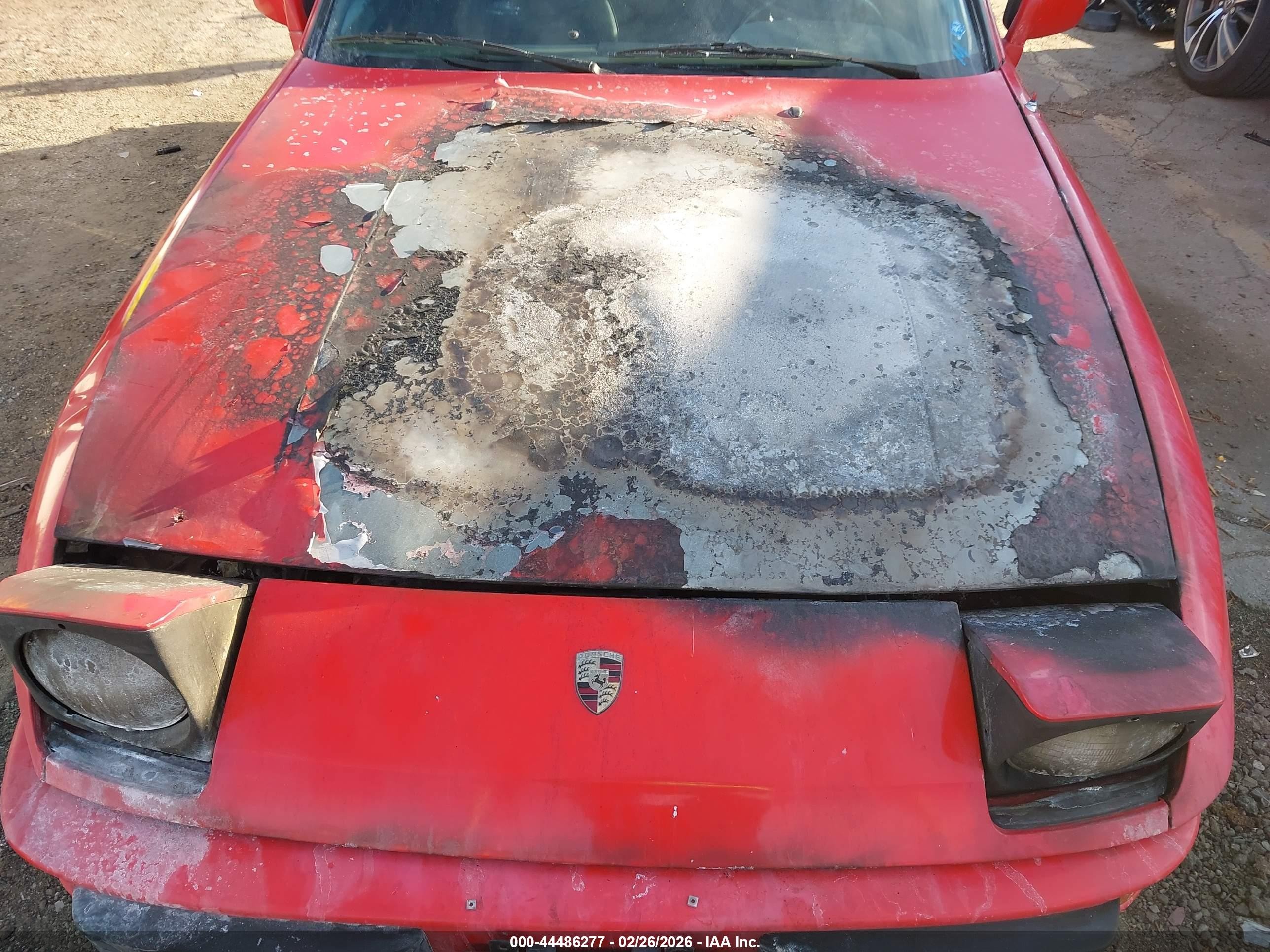 1988 Porsche 924 S Red vin: WP0AA0923JN451370