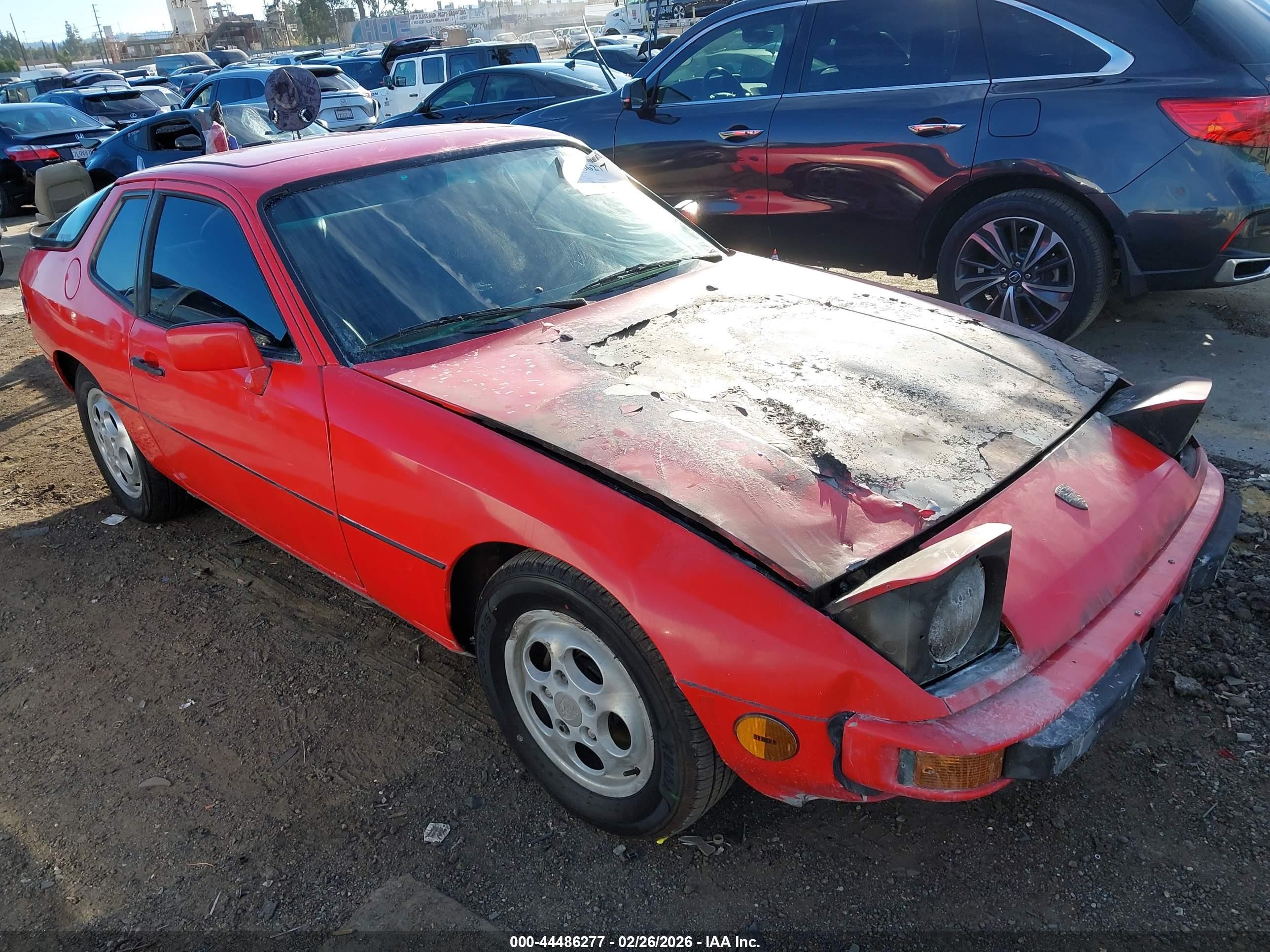 1988 Porsche 924 S Red vin: WP0AA0923JN451370