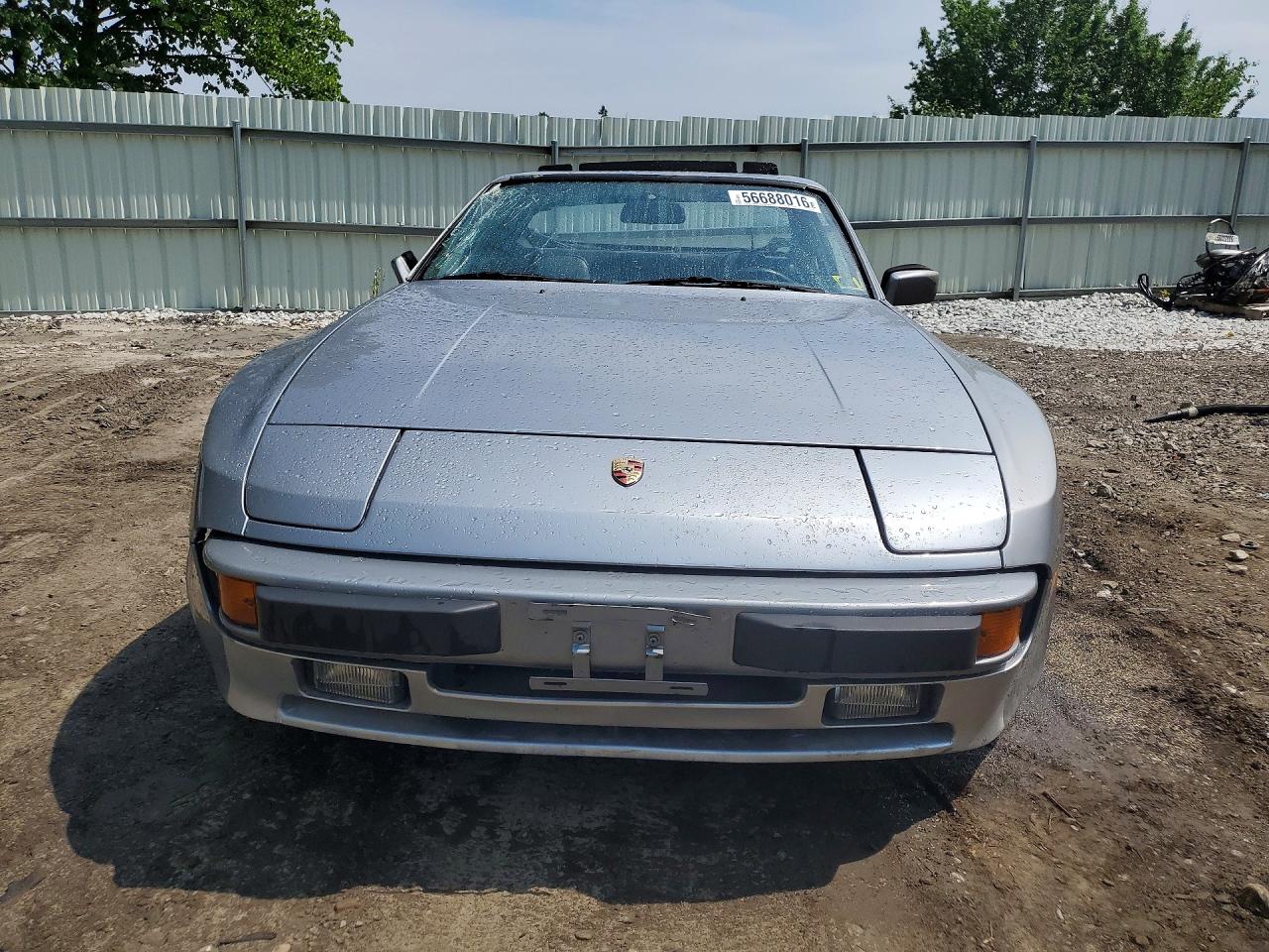 1983 Porsche 944 Silver vin: WP0AA0940DN453471