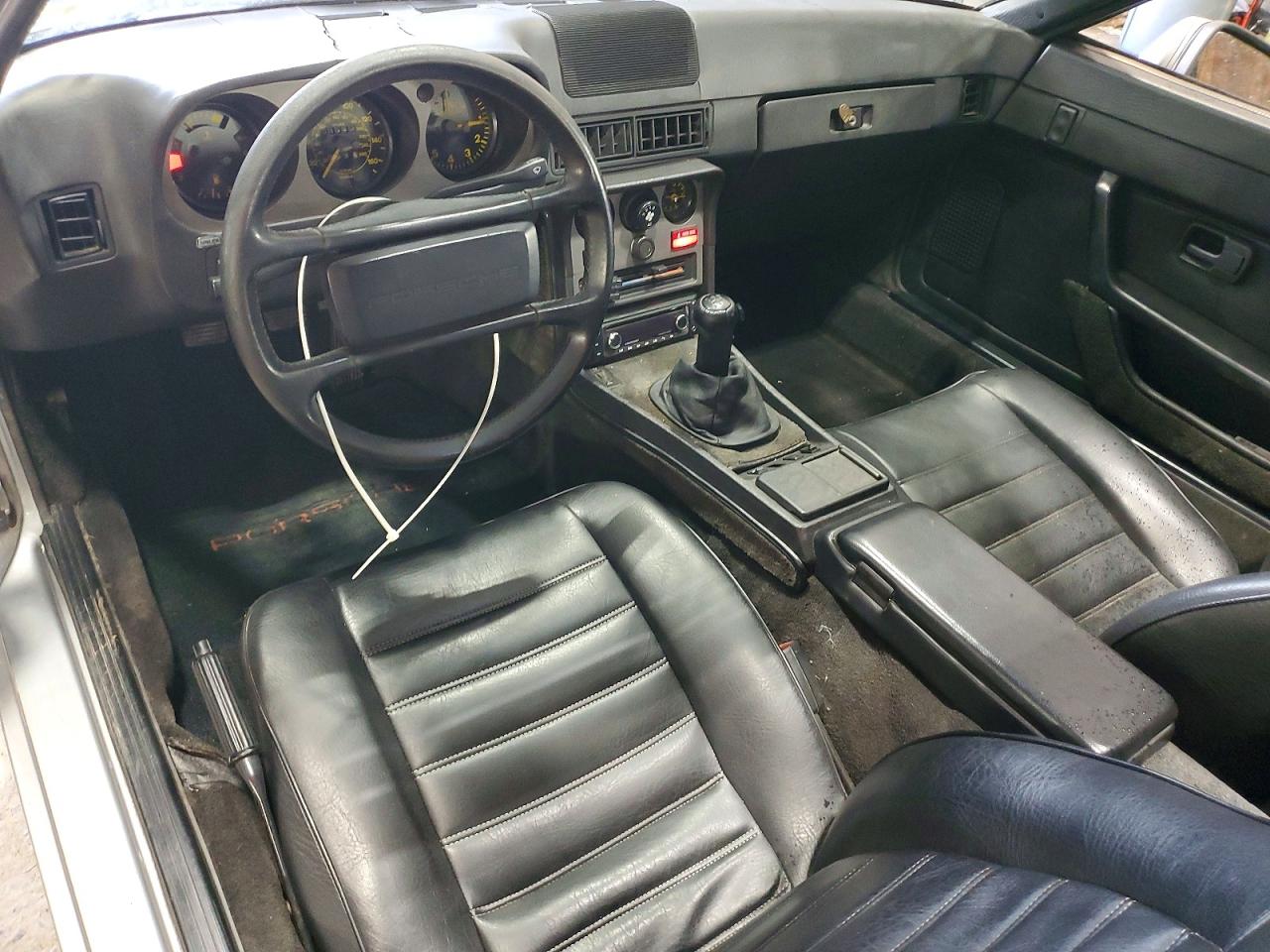 1983 Porsche 944 Silver vin: WP0AA0940DN453471