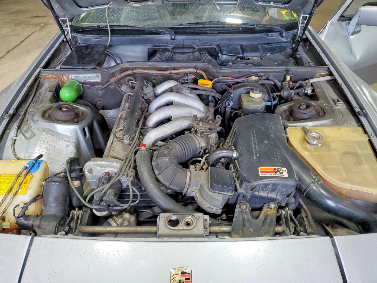 1983 Porsche 944 Silver vin: WP0AA0940DN453471