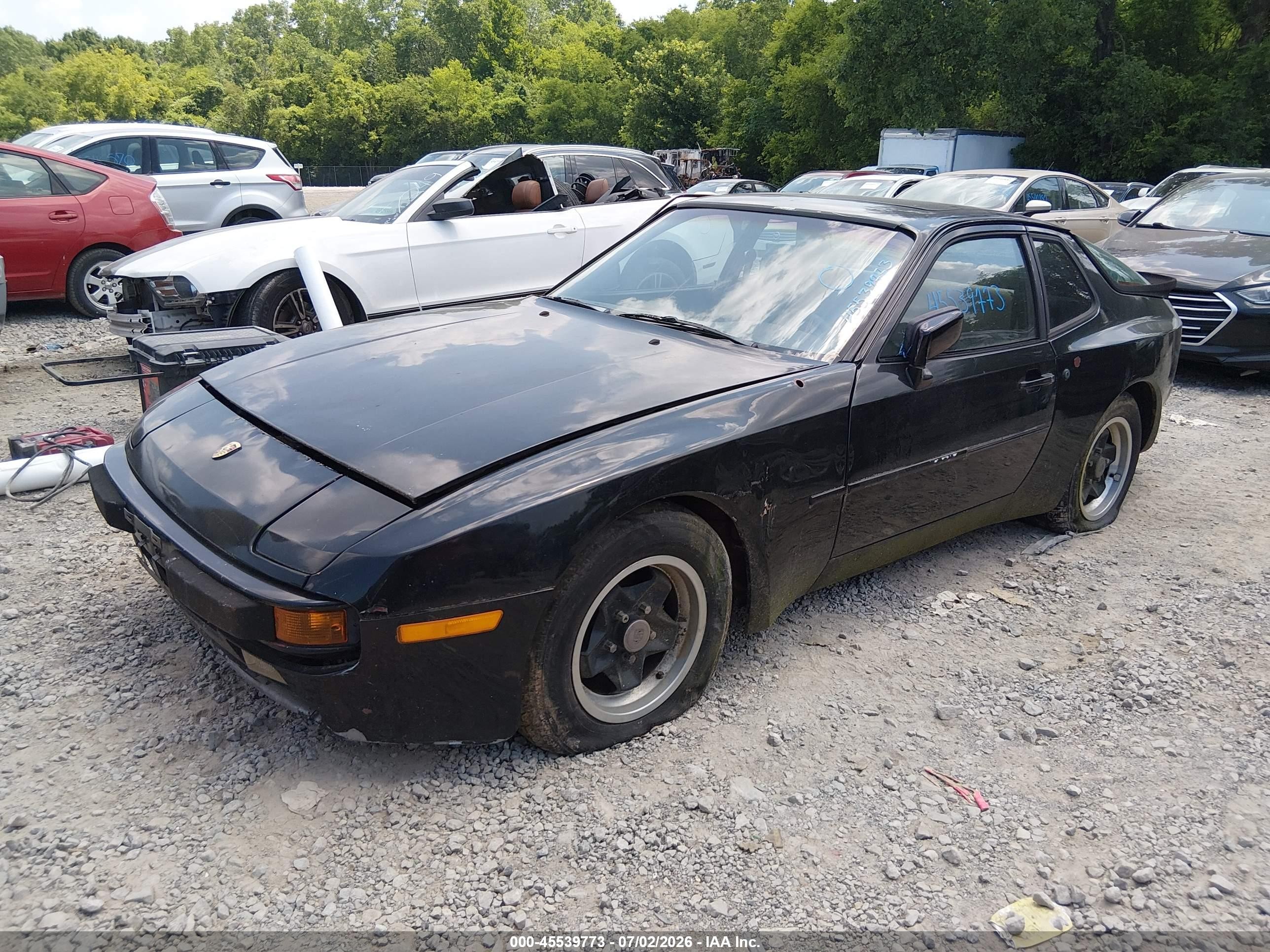 1985 Porsche 944   Black vin: WP0AA0940FN474159