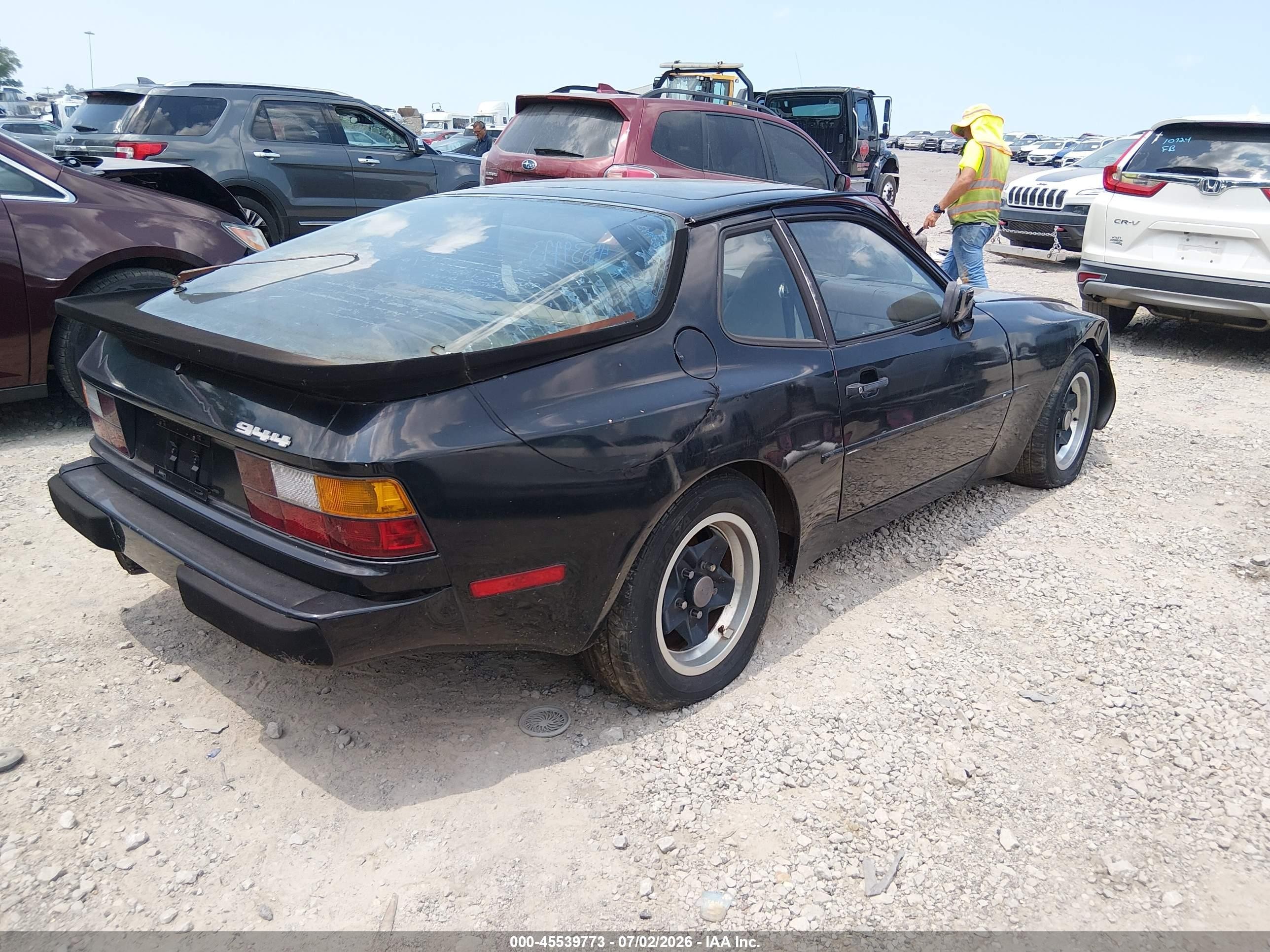 1985 Porsche 944   Black vin: WP0AA0940FN474159