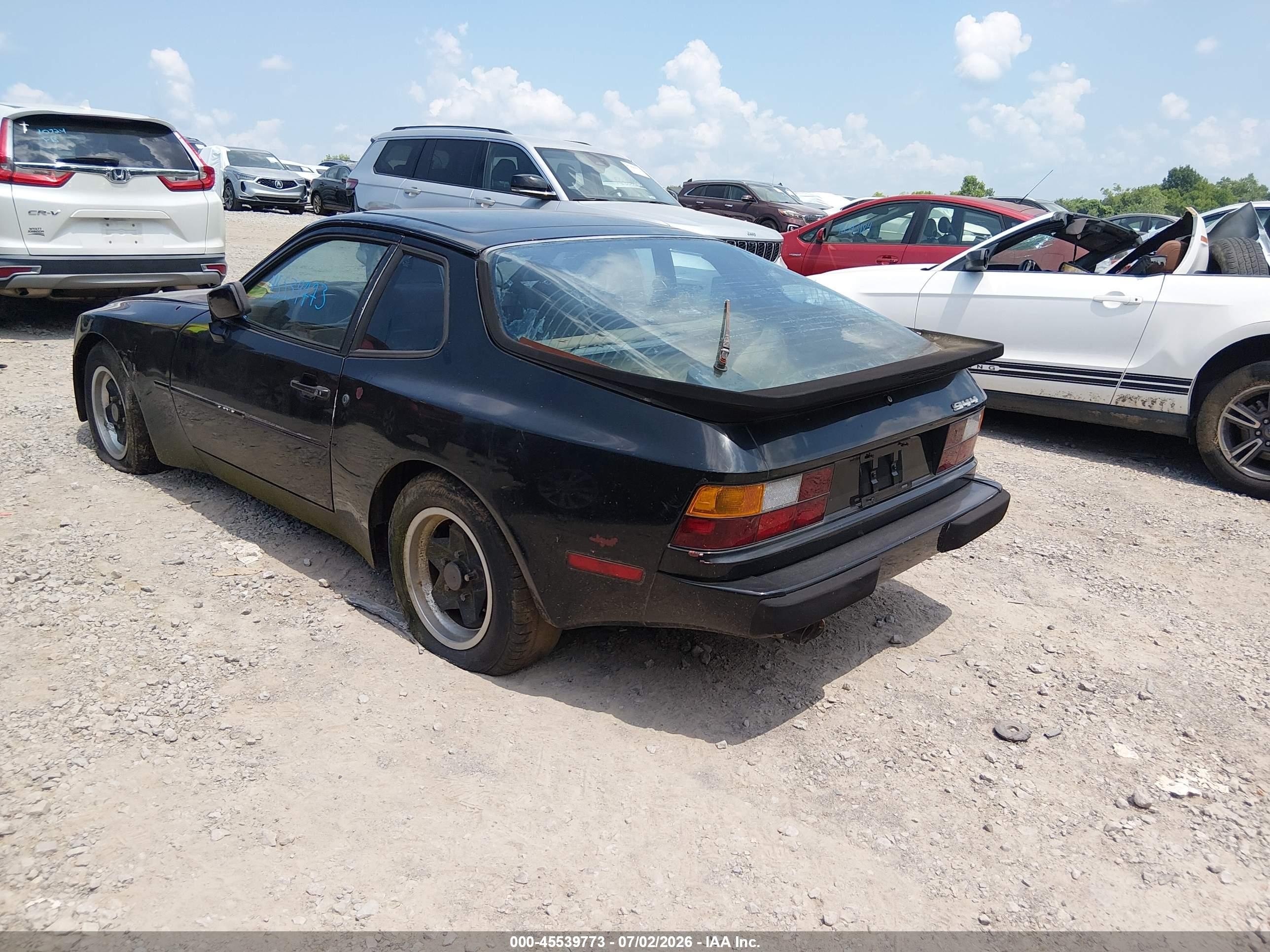 1985 Porsche 944   Black vin: WP0AA0940FN474159