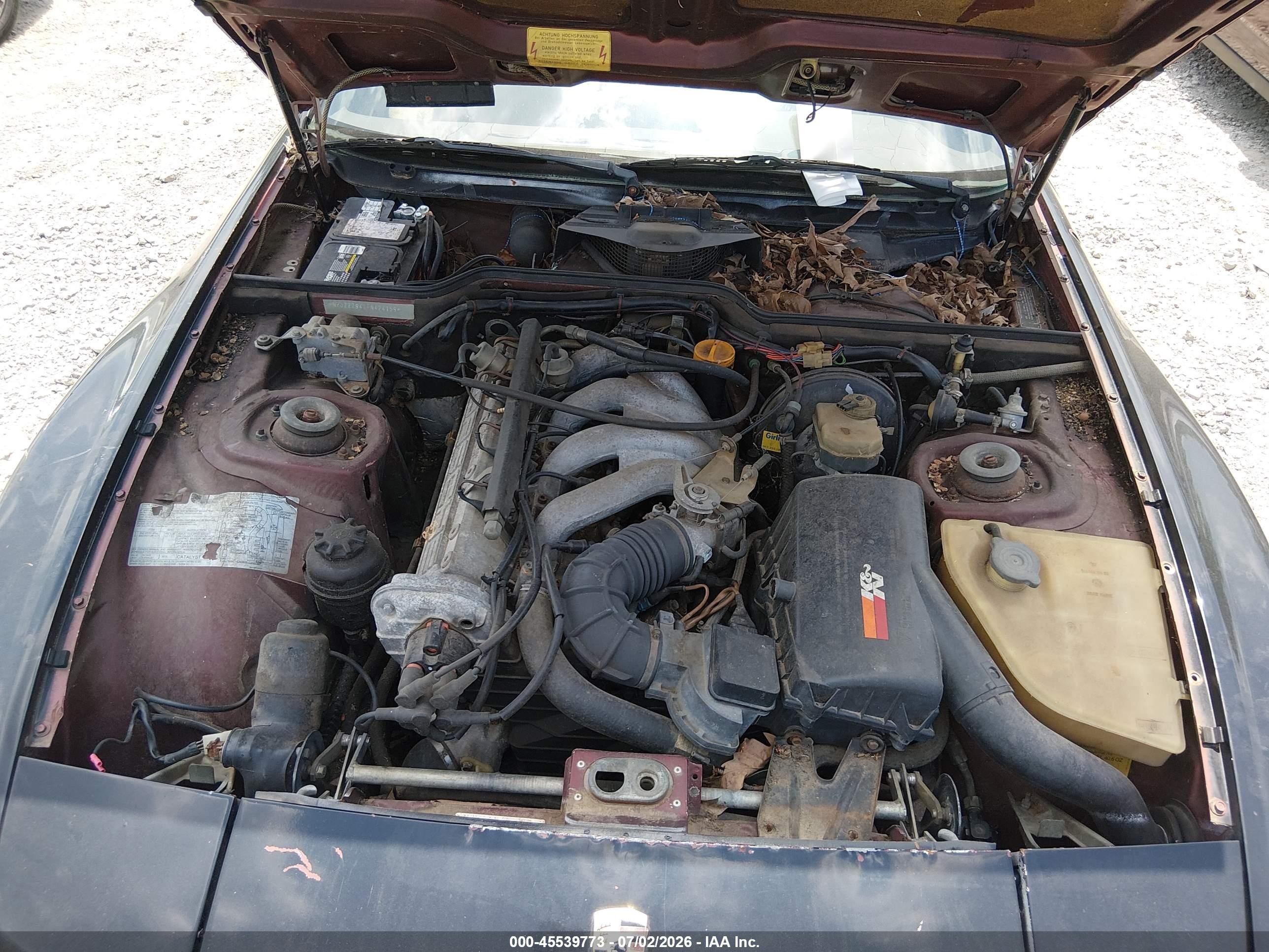1985 Porsche 944   Black vin: WP0AA0940FN474159