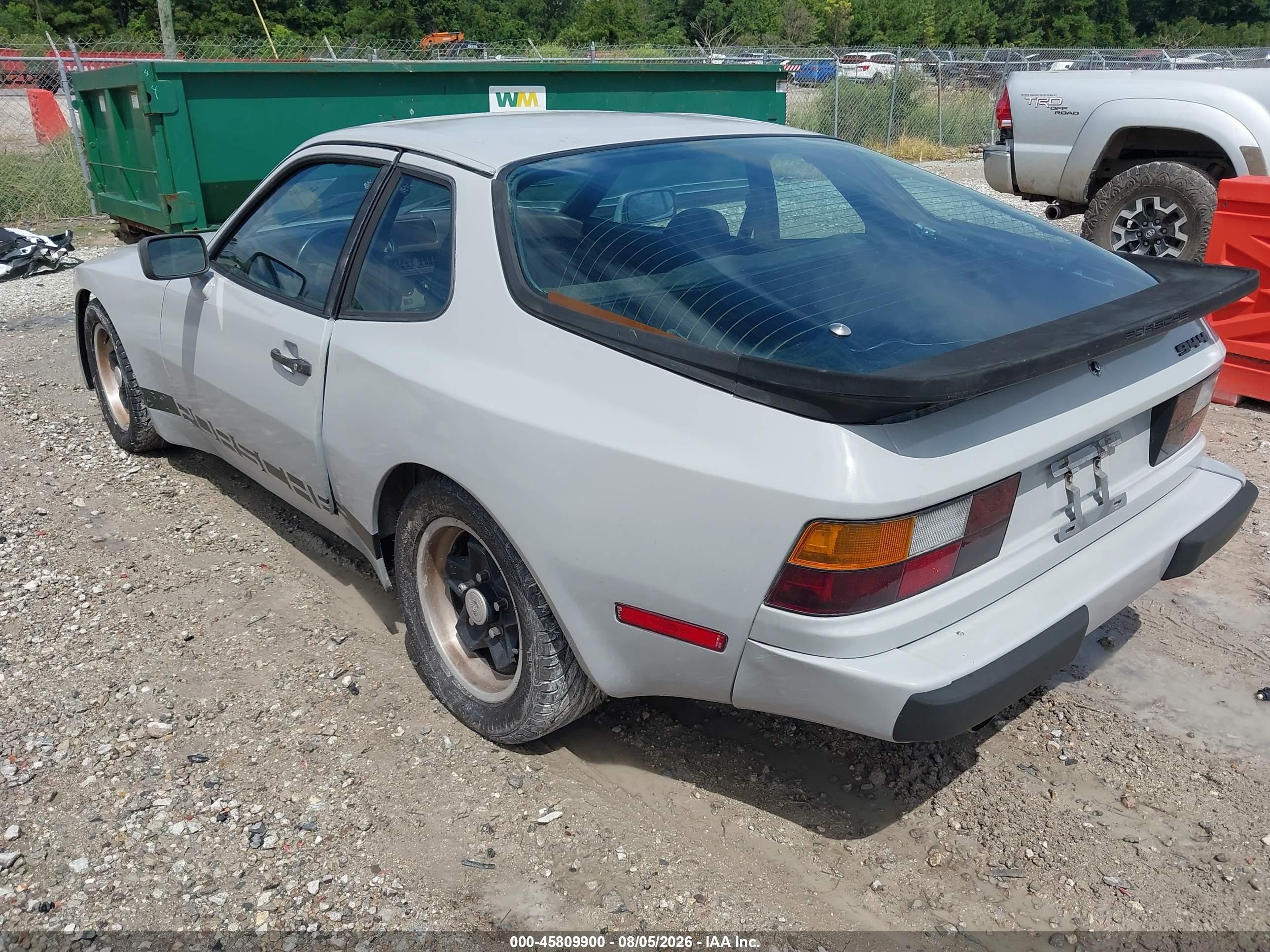 1984 Porsche 944   Gray vin: WP0AA0942EN465607