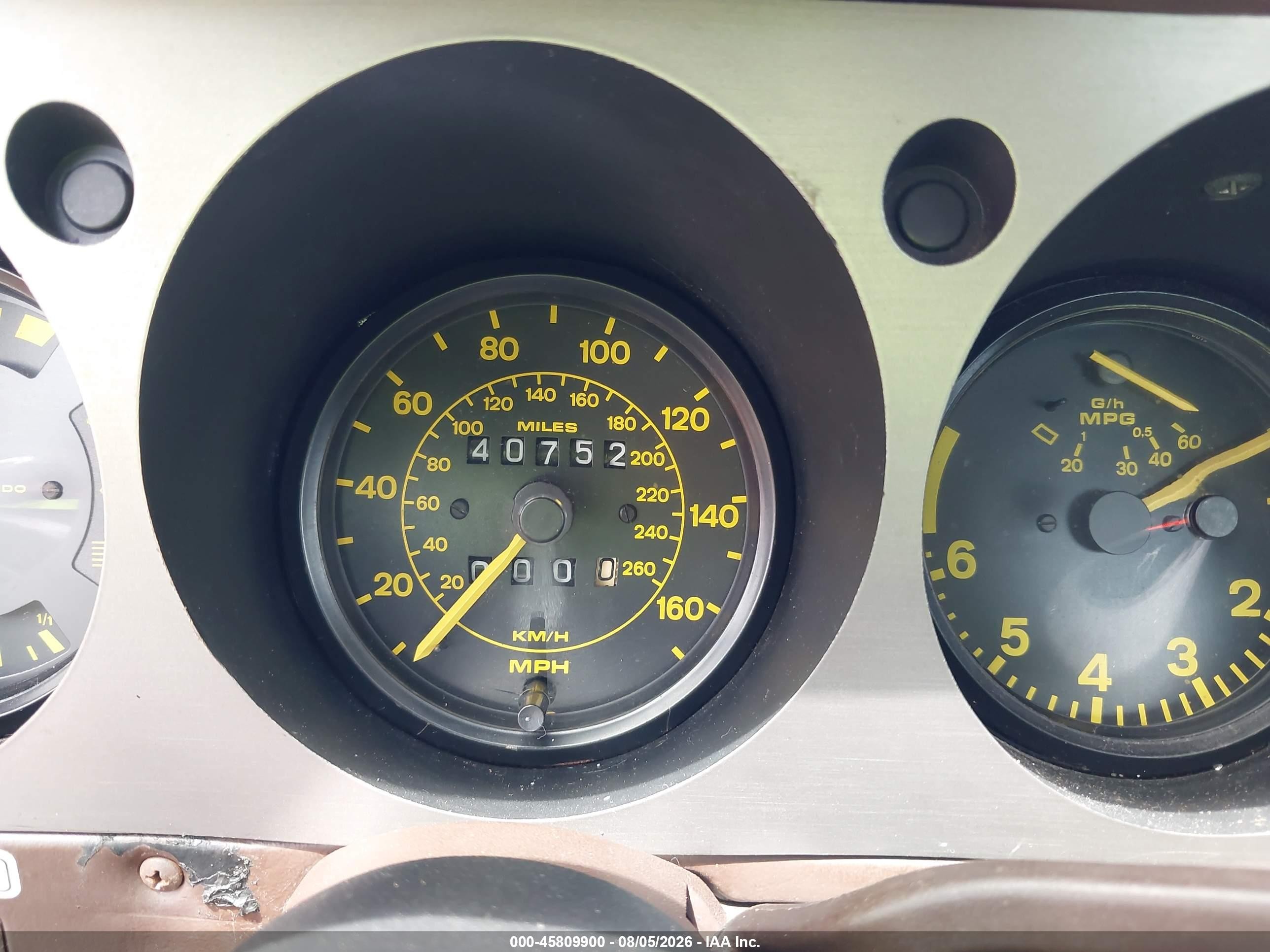 1984 Porsche 944   Gray vin: WP0AA0942EN465607