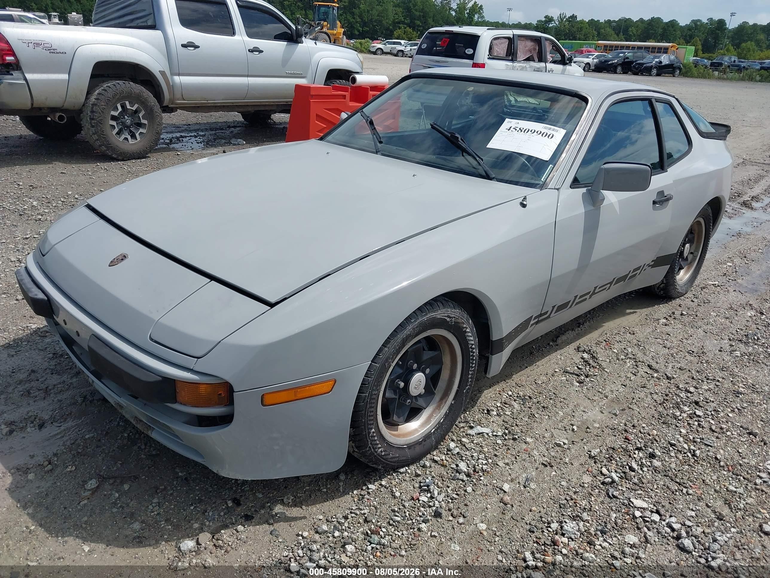 1984 Porsche 944   Gray vin: WP0AA0942EN465607