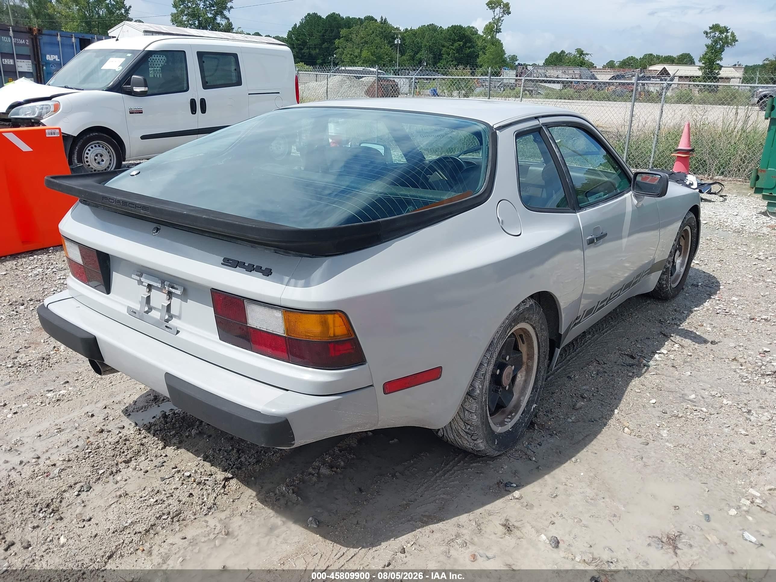 1984 Porsche 944   Gray vin: WP0AA0942EN465607