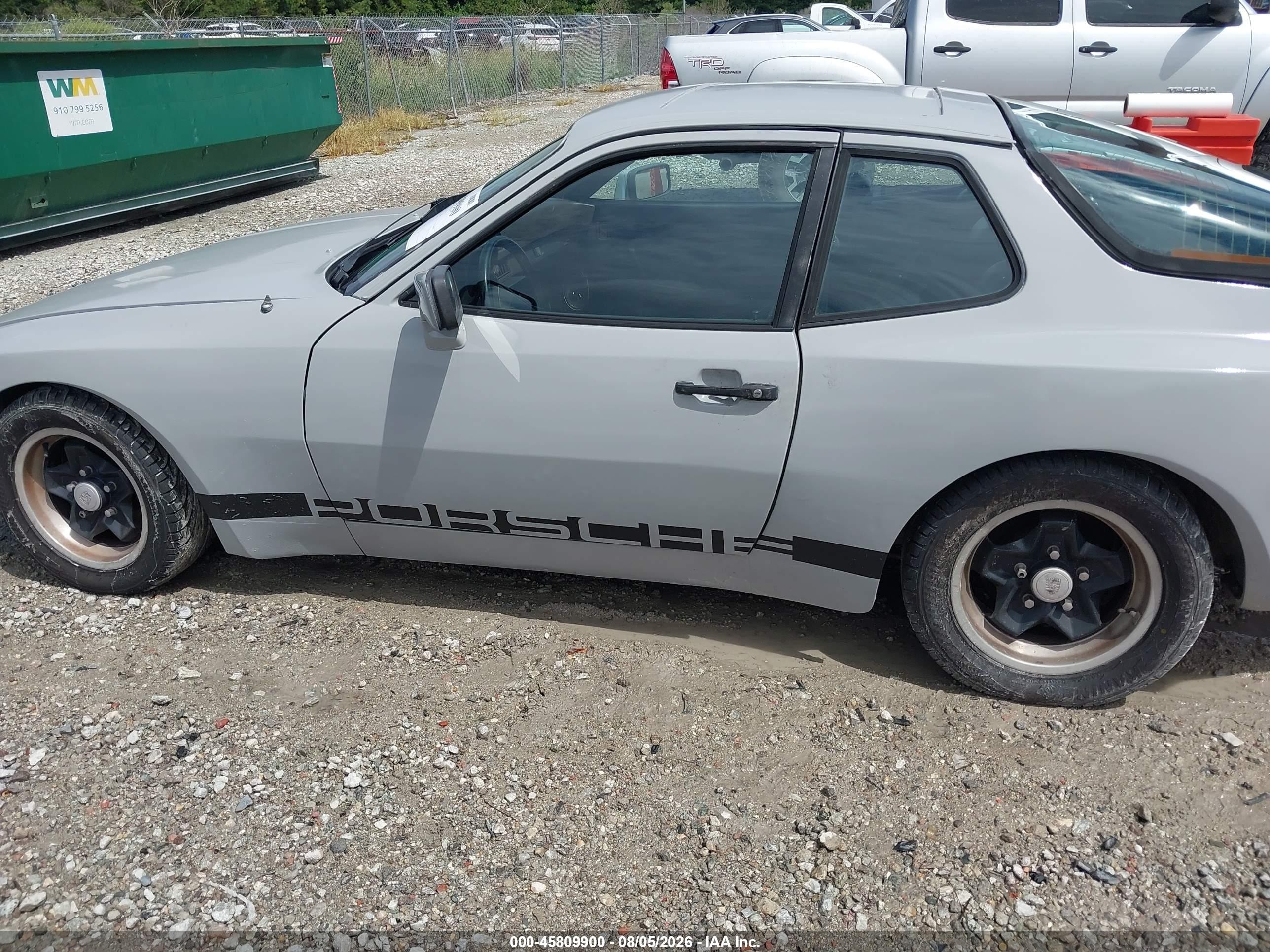 1984 Porsche 944   Gray vin: WP0AA0942EN465607