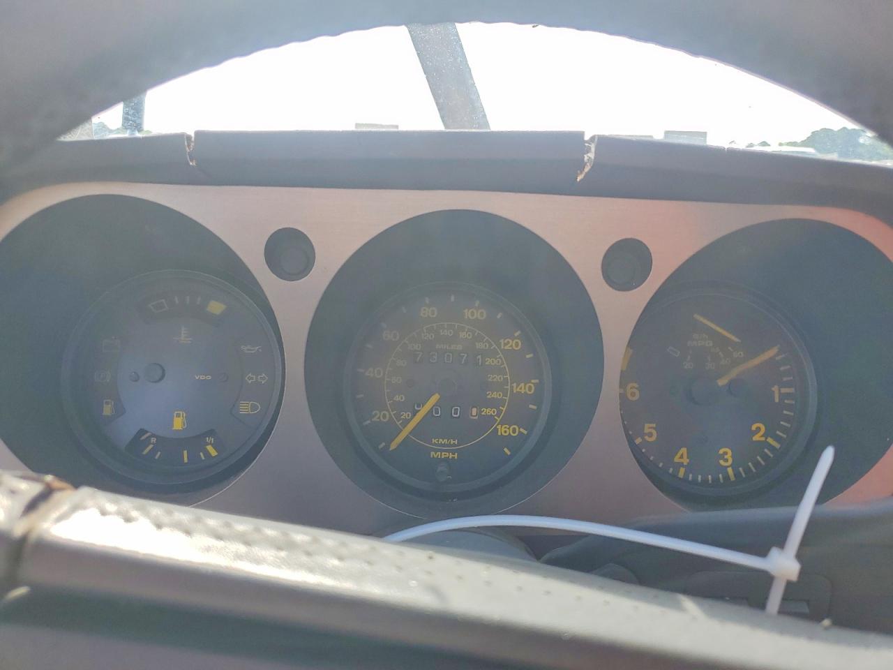 1985 Porsche 944 Gray vin: WP0AA0942FN473160