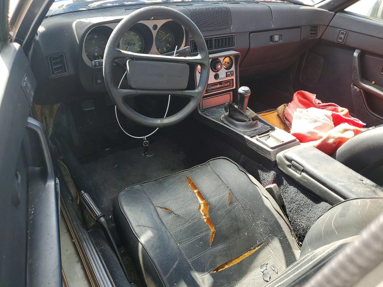 1985 Porsche 944 Gray vin: WP0AA0942FN473160