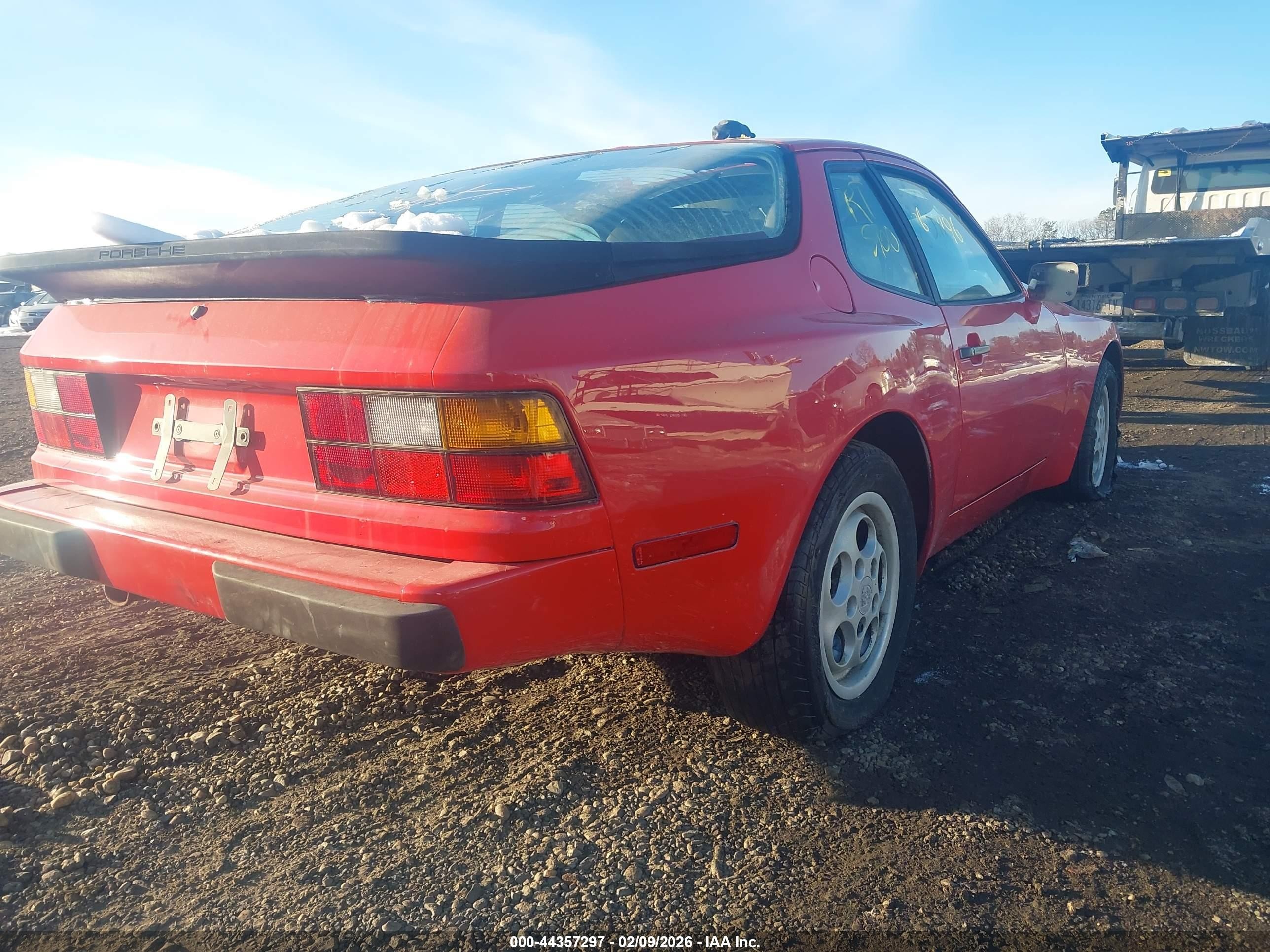 1989 Porsche 944   Red vin: WP0AA0943KN450299