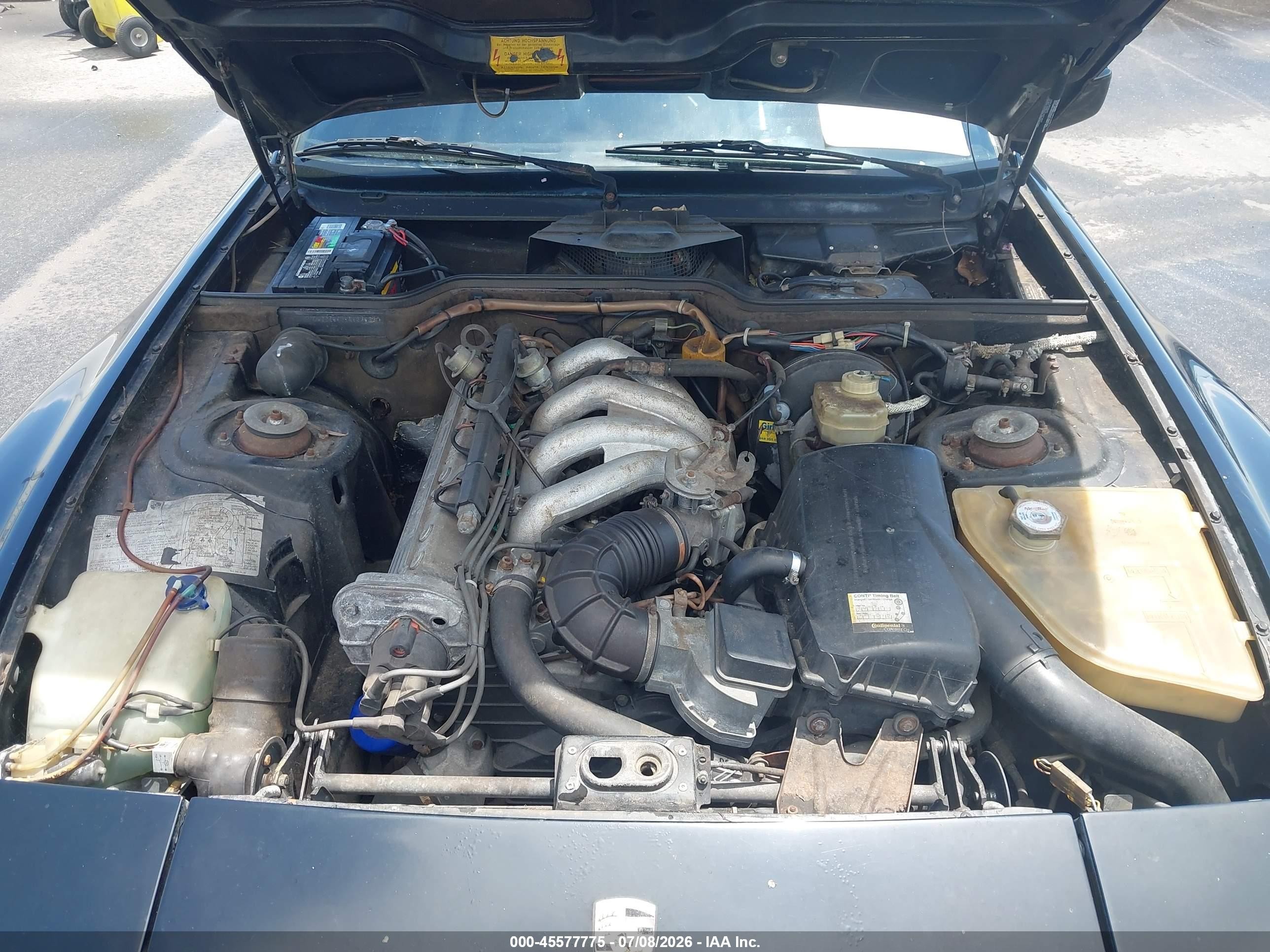 1983 Porsche 944   Black vin: WP0AA0944DN463923