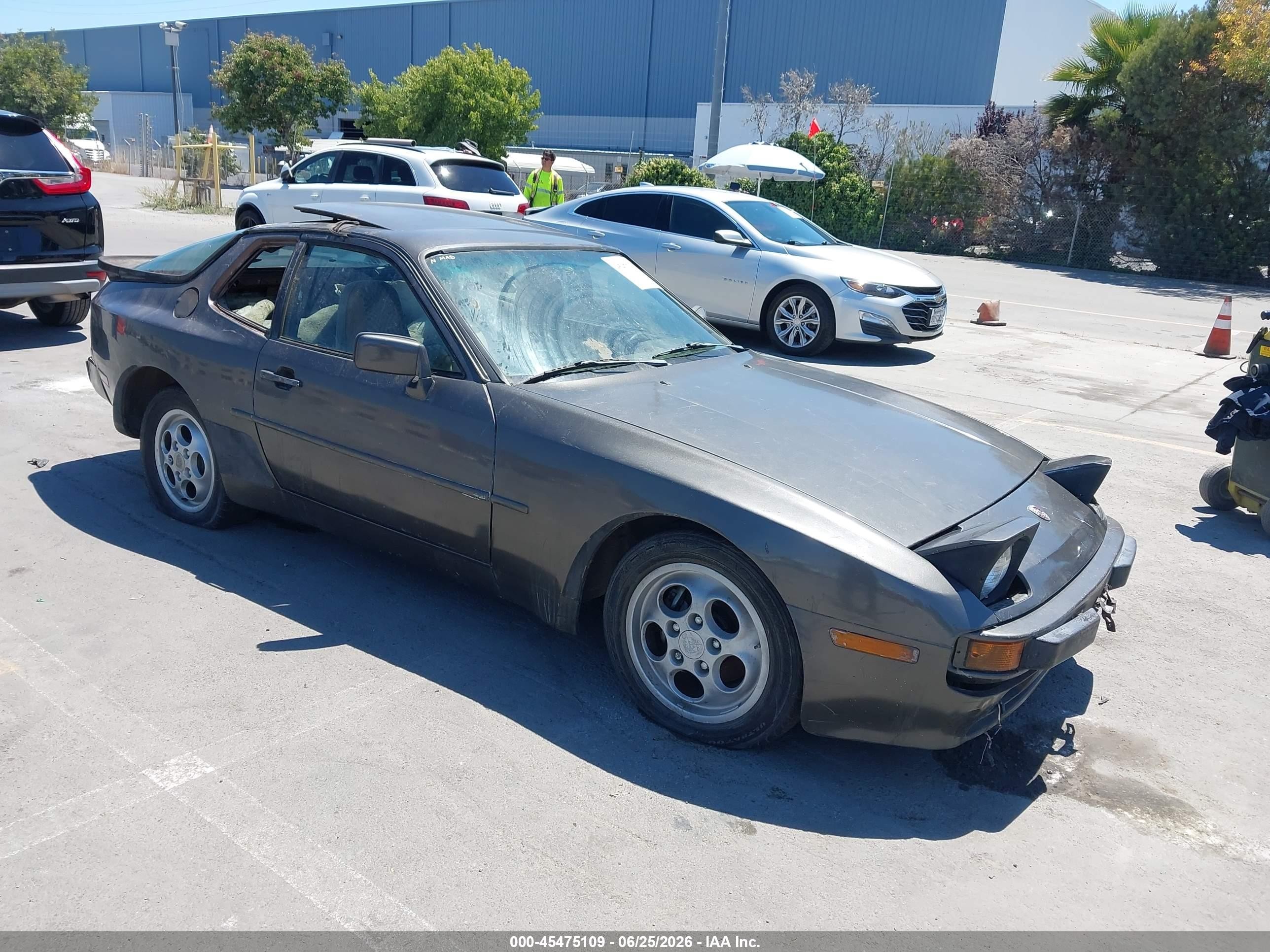 WP0AA0946FN472206
