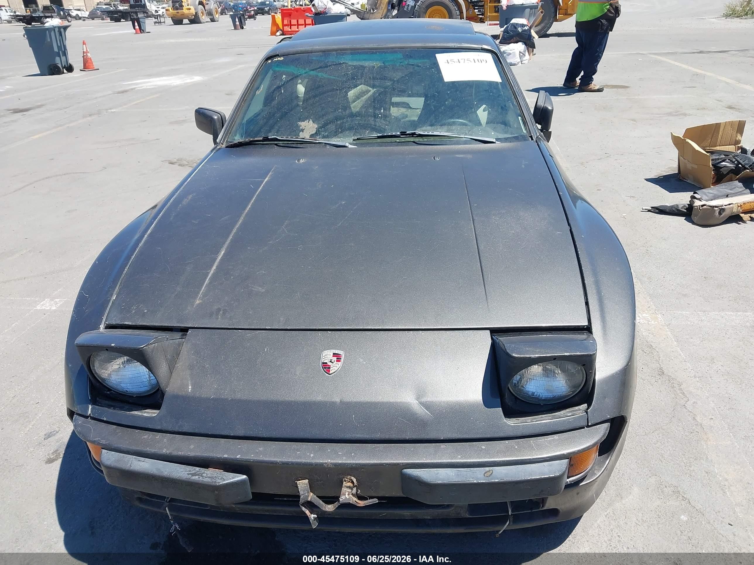 1985 Porsche 944   Brown vin: WP0AA0946FN472206