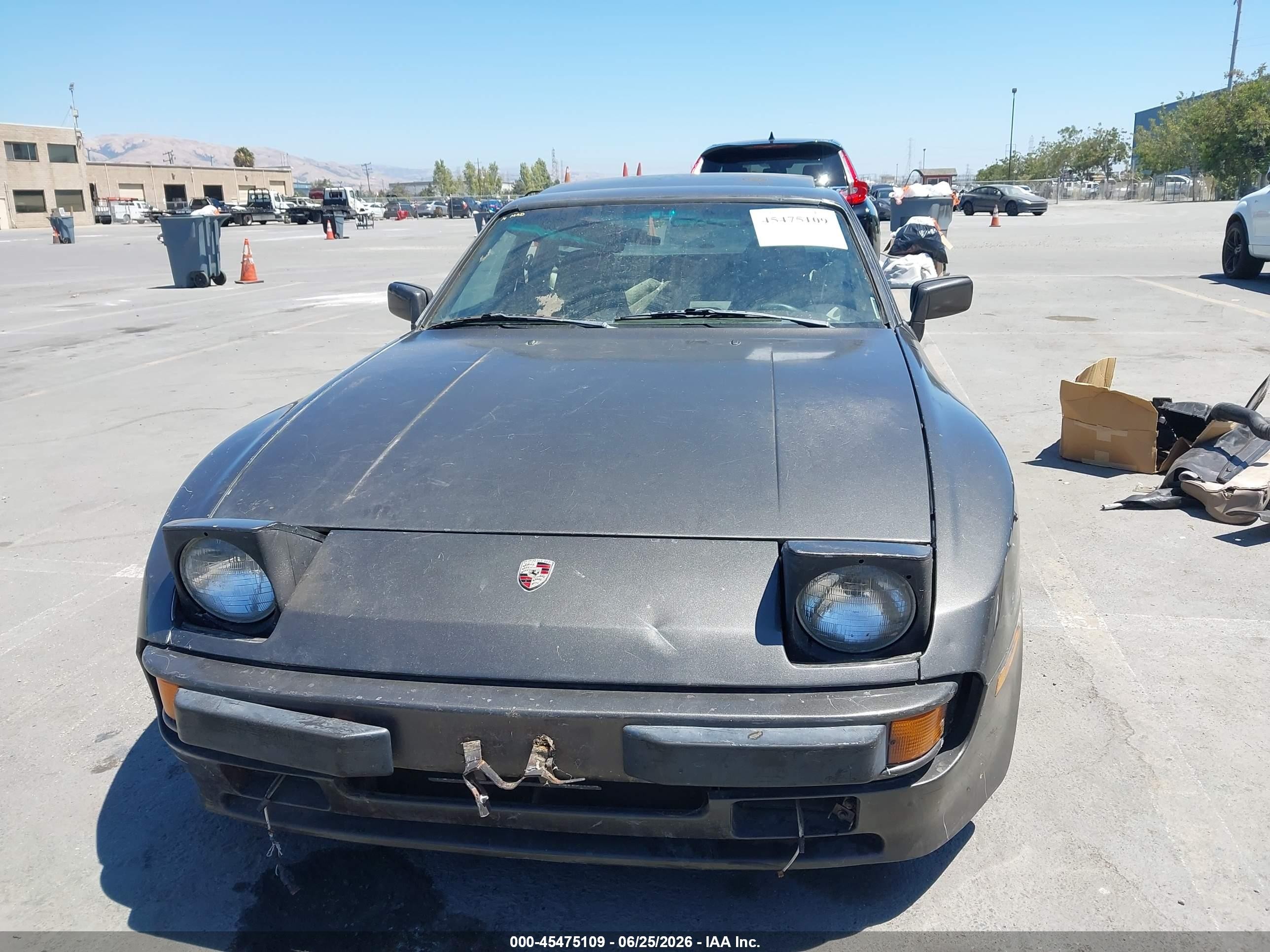 1985 Porsche 944   Brown vin: WP0AA0946FN472206