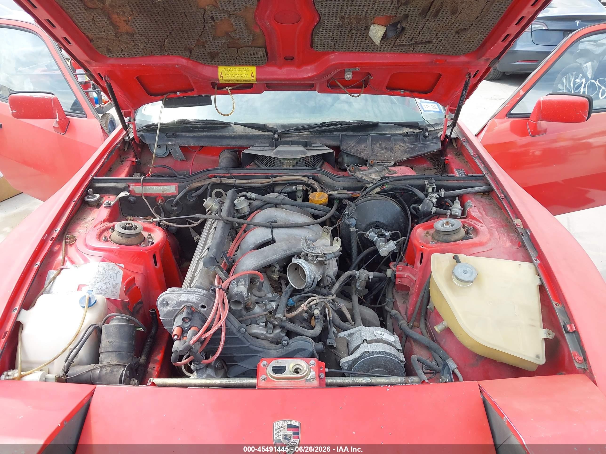 1984 Porsche 944   Red vin: WP0AA0947EN462623