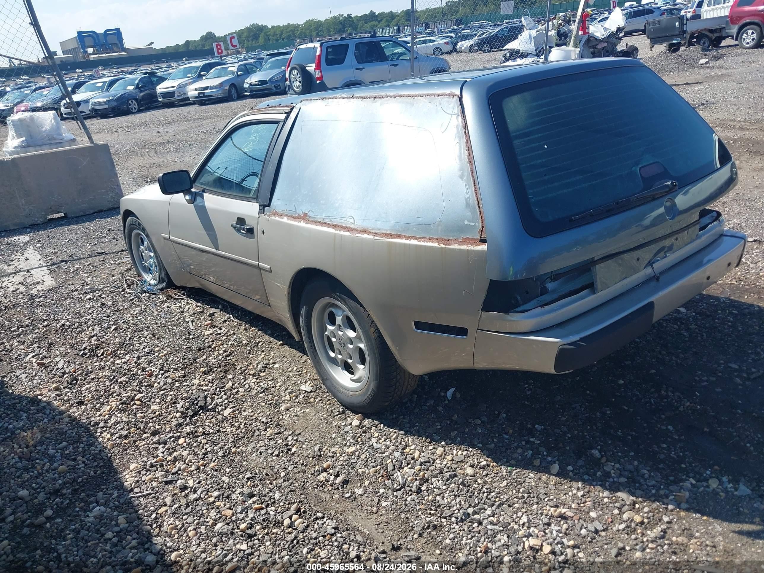 1985 Porsche 944   Silver vin: WP0AA0948FN453396