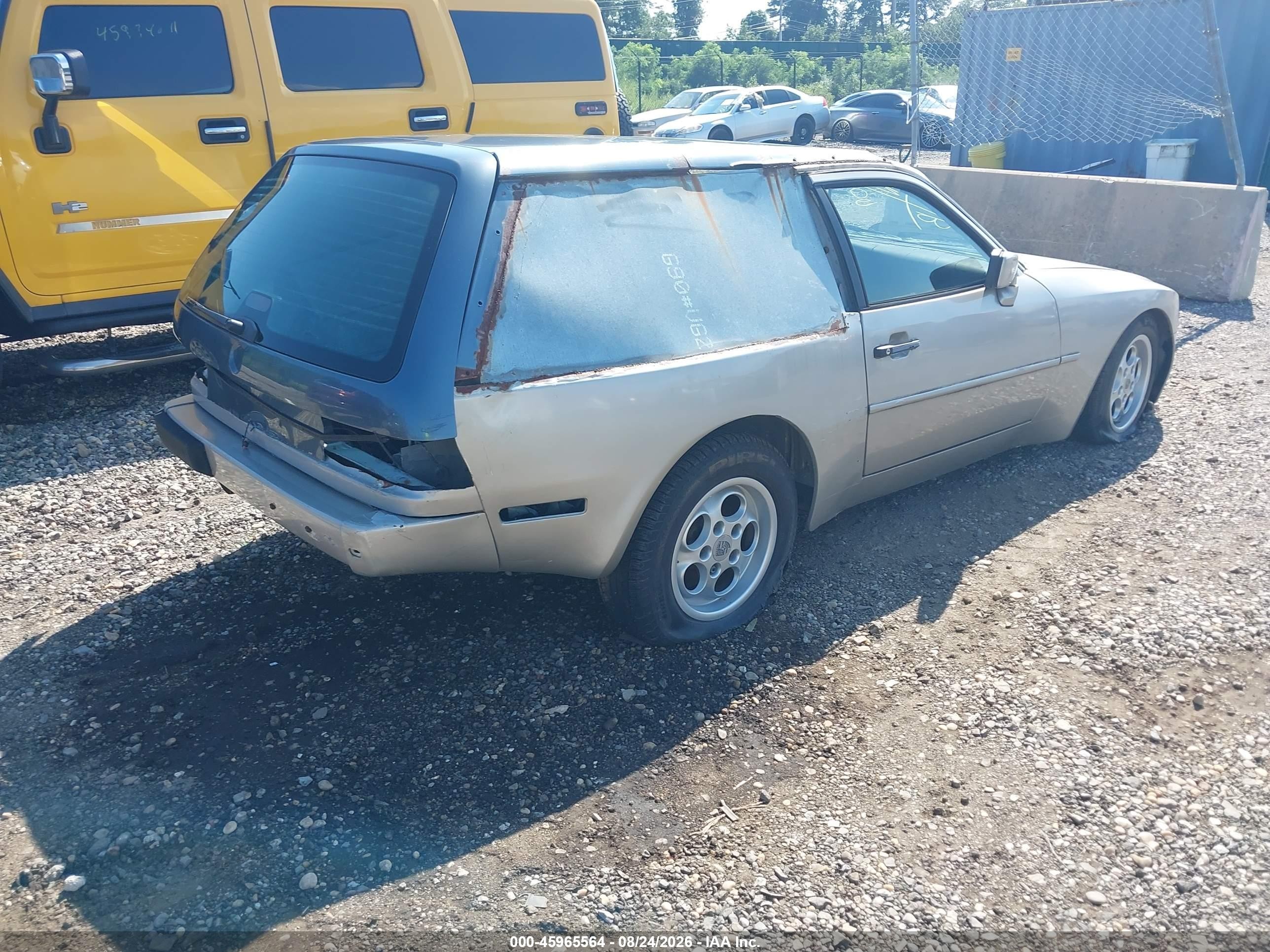 1985 Porsche 944   Silver vin: WP0AA0948FN453396