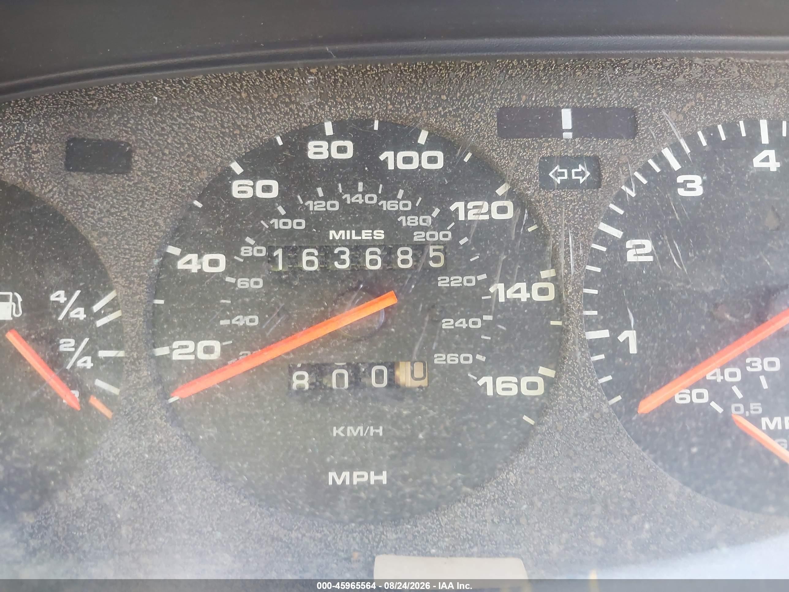 1985 Porsche 944   Silver vin: WP0AA0948FN453396