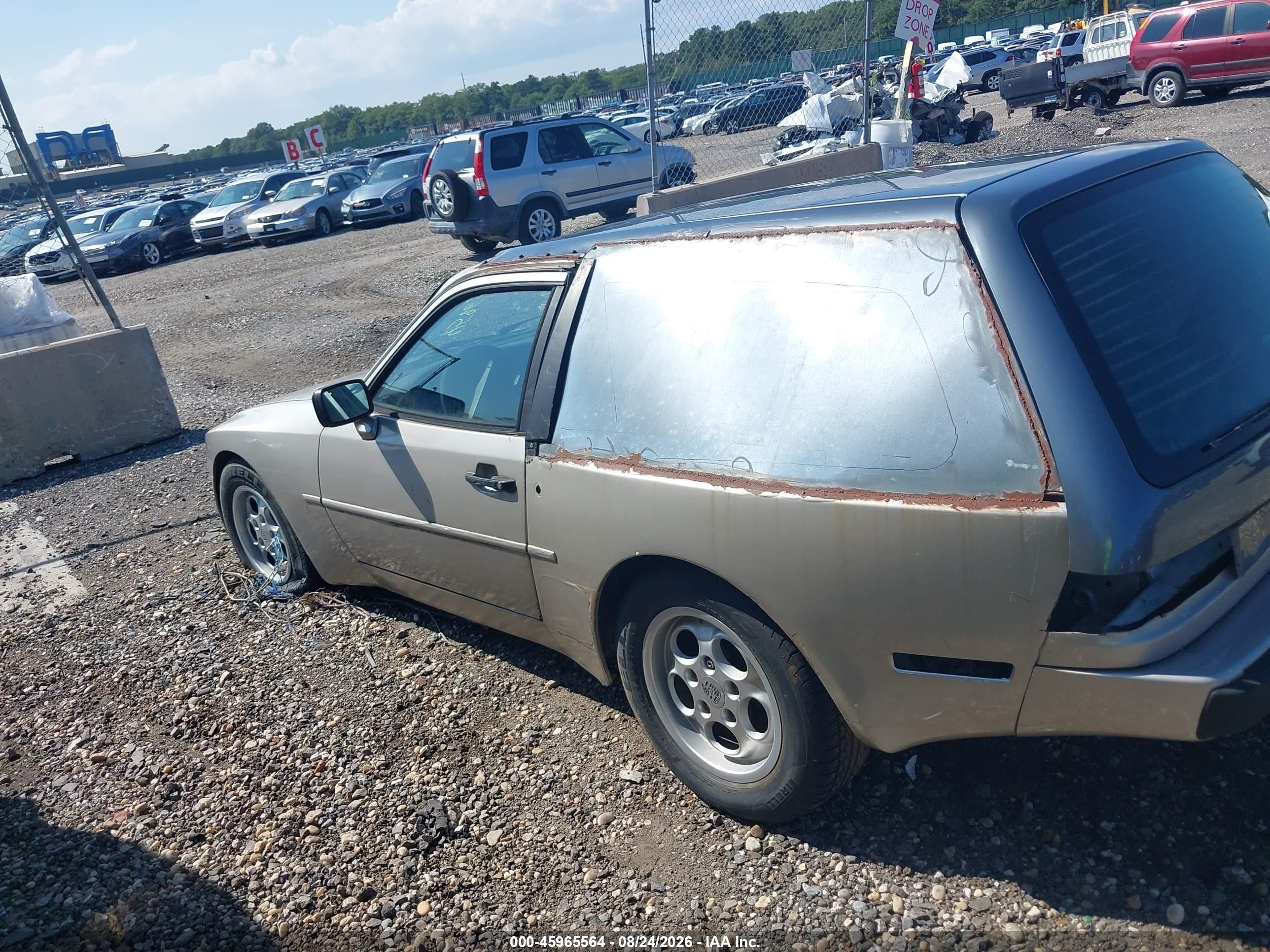 1985 Porsche 944   Silver vin: WP0AA0948FN453396