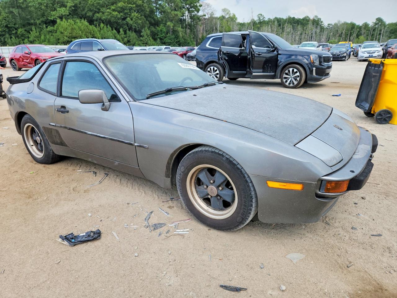 1985 Porsche 944 Silver vin: WP0AA0948FN453947