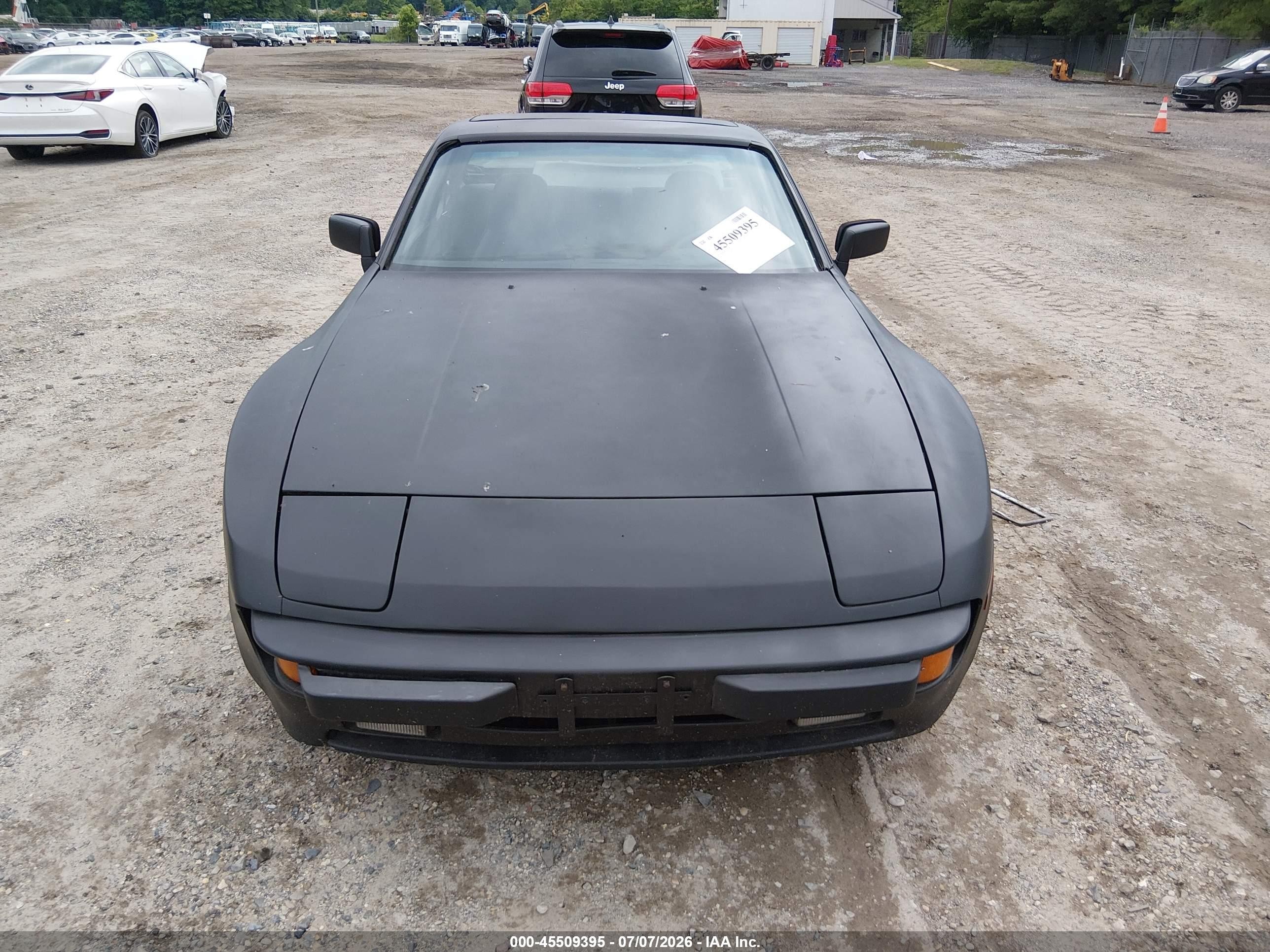 1984 Porsche 944   Black vin: WP0AA0949EN455723
