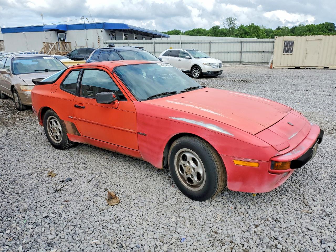 1987 Porsche 944 S Red vin: WP0AA094XHN452527
