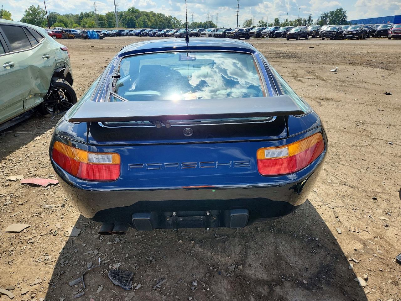 1991 Porsche 928 S-4 Blue vin: WP0AA2927MS810267