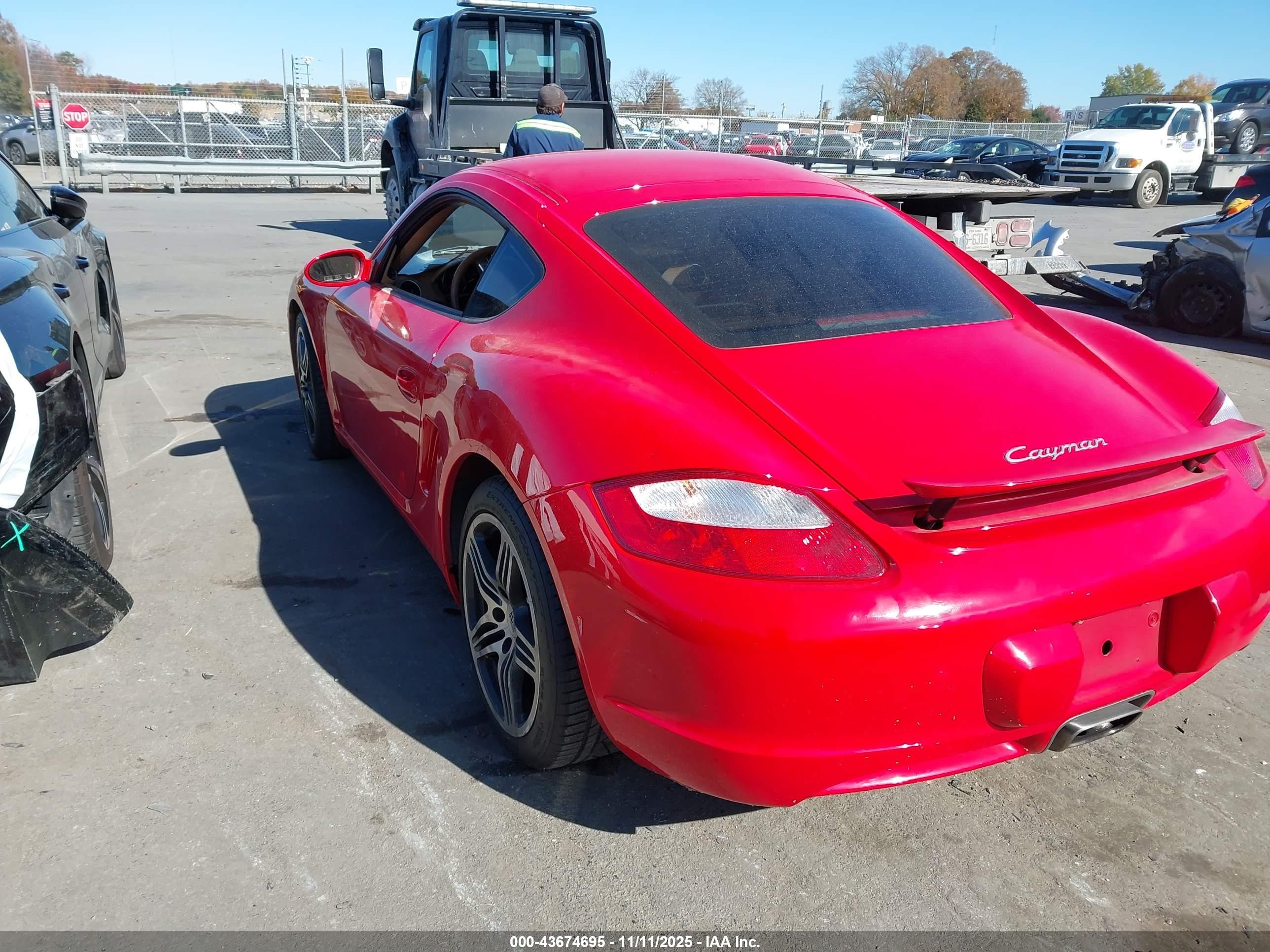 2007 Porsche Cayman   Red vin: WP0AA29807U762852