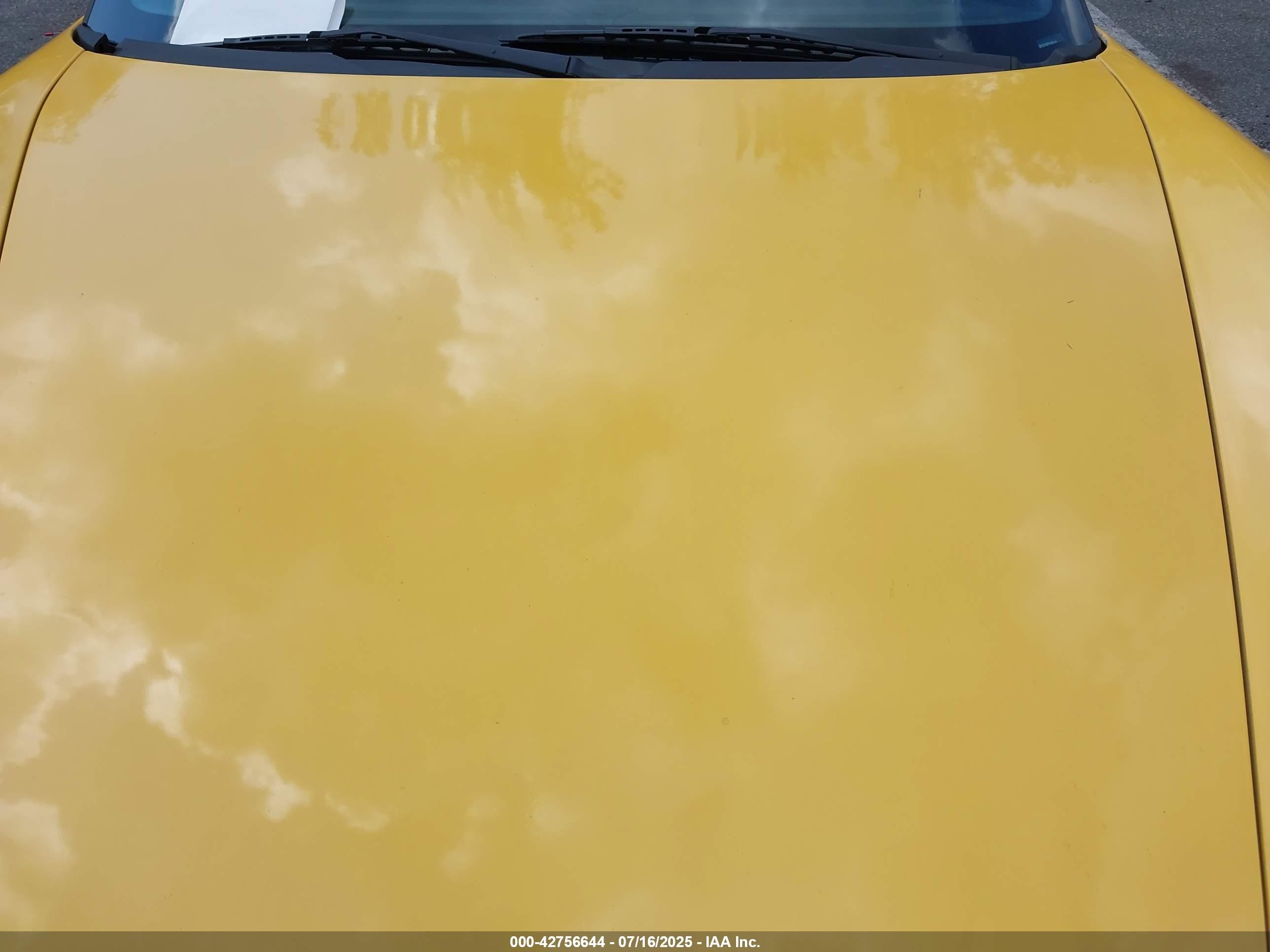 2007 Porsche Cayman   Yellow vin: WP0AA29877U760080