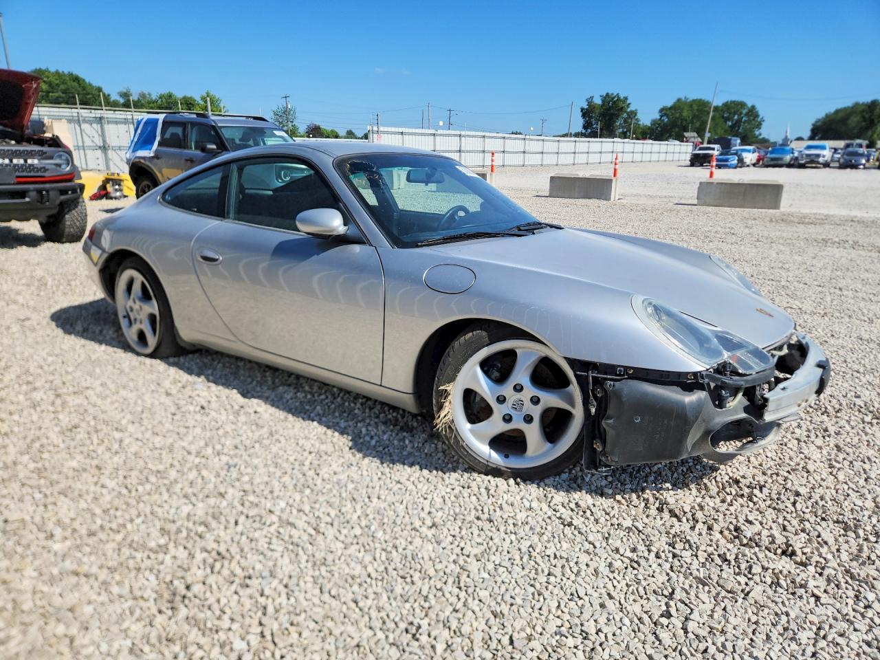 2000 Porsche 911 Carrera 2 Silver vin: WP0AA2992YS622114