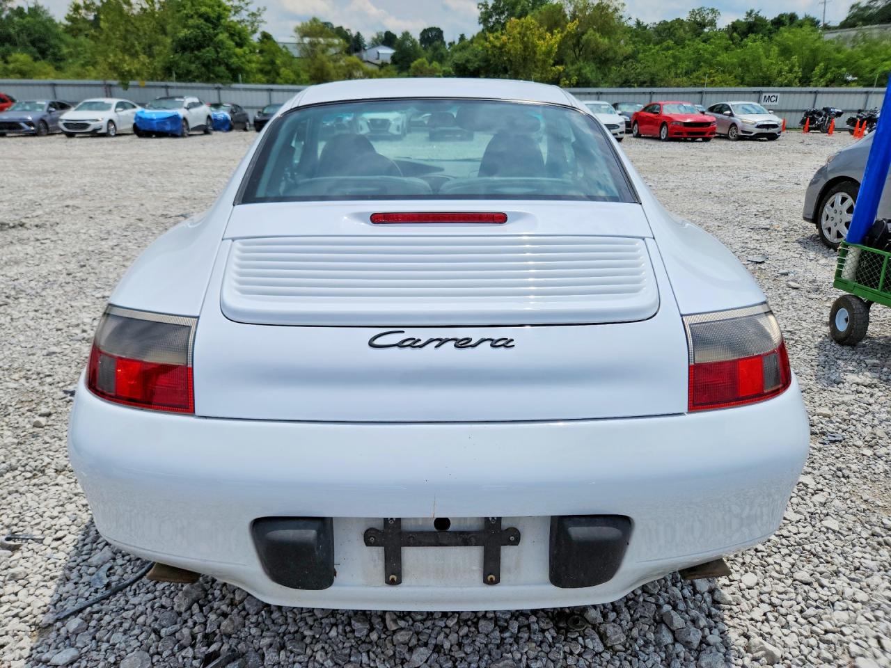 1999 Porsche 911 Carrera White vin: WP0AA2993XS624095