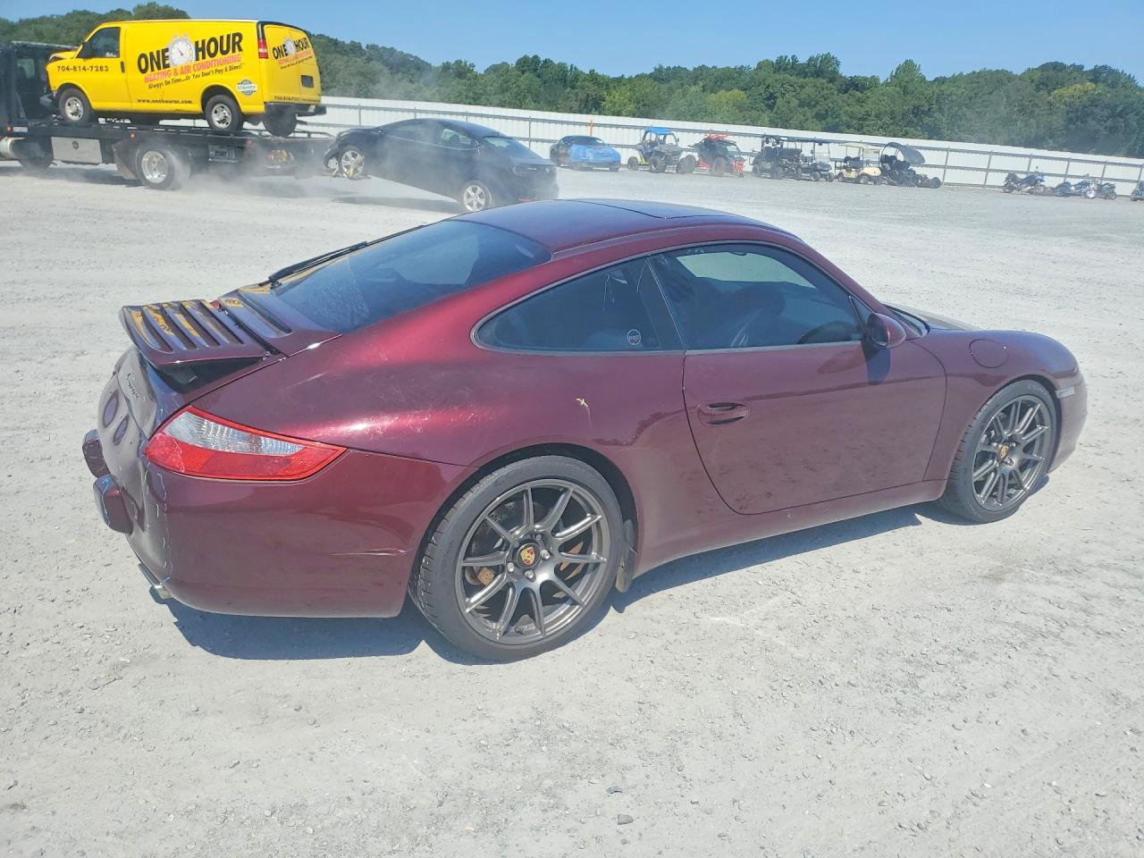 2005 Porsche 911 New Generation Carrera Burgundy vin: WP0AA29945S716765