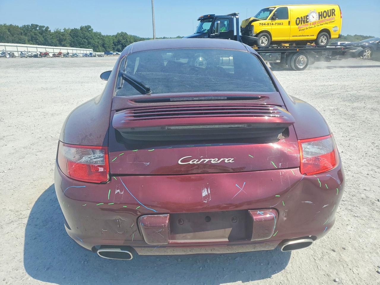 2005 Porsche 911 New Generation Carrera Burgundy vin: WP0AA29945S716765