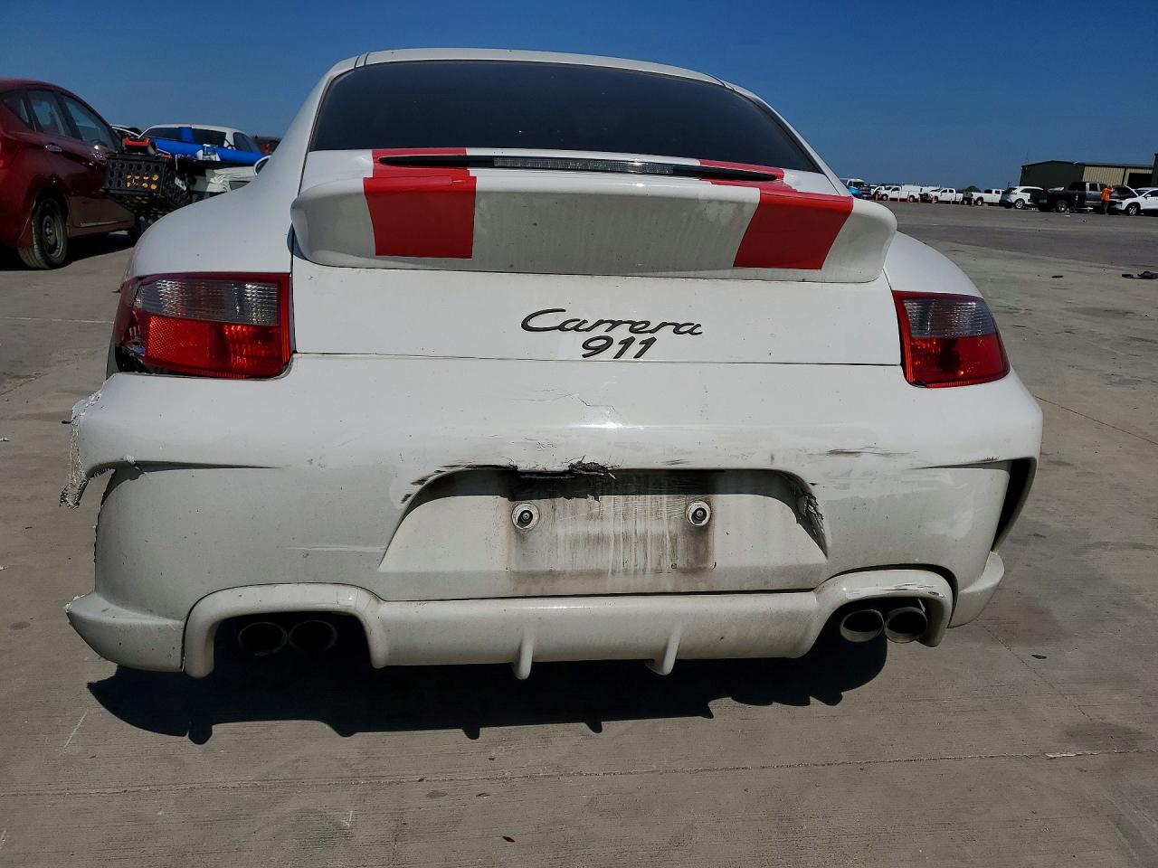 2005 Porsche 911 New Generation Carrera White vin: WP0AA29965S717156