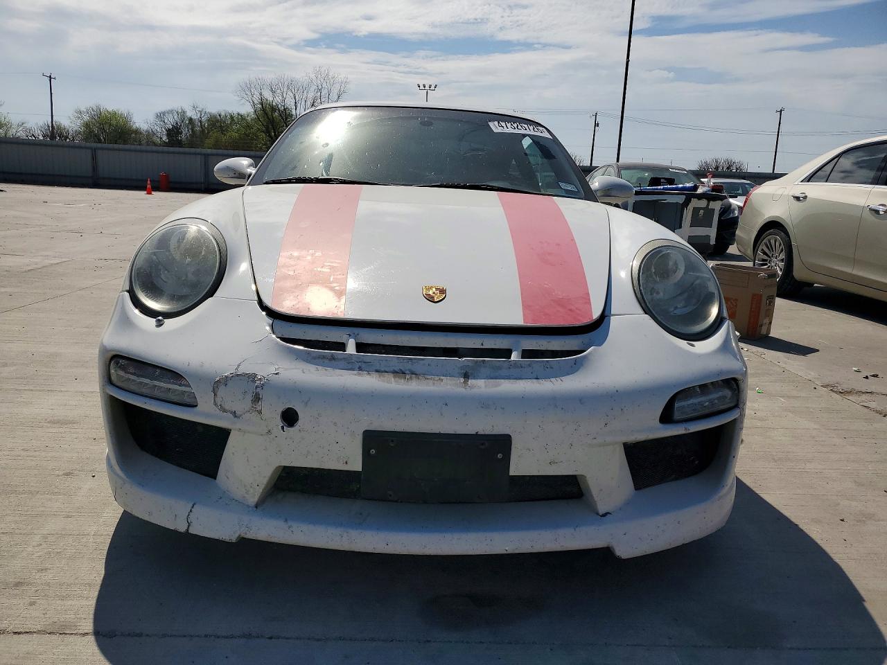 2005 Porsche 911 New Generation Carrera White vin: WP0AA29965S717156