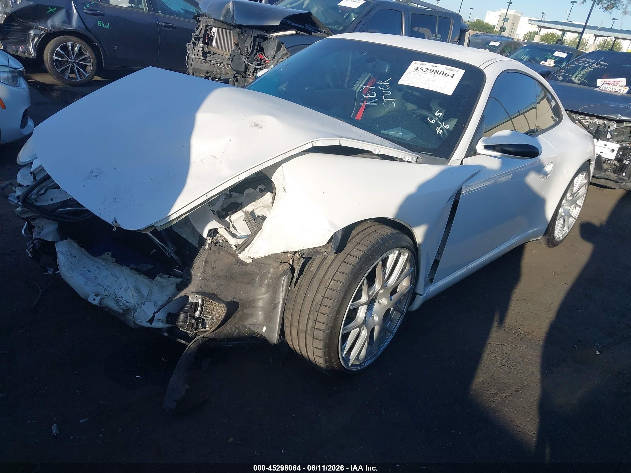 2007 Porsche 911 Carrera/carrera 4 White vin: WP0AA29997S710608