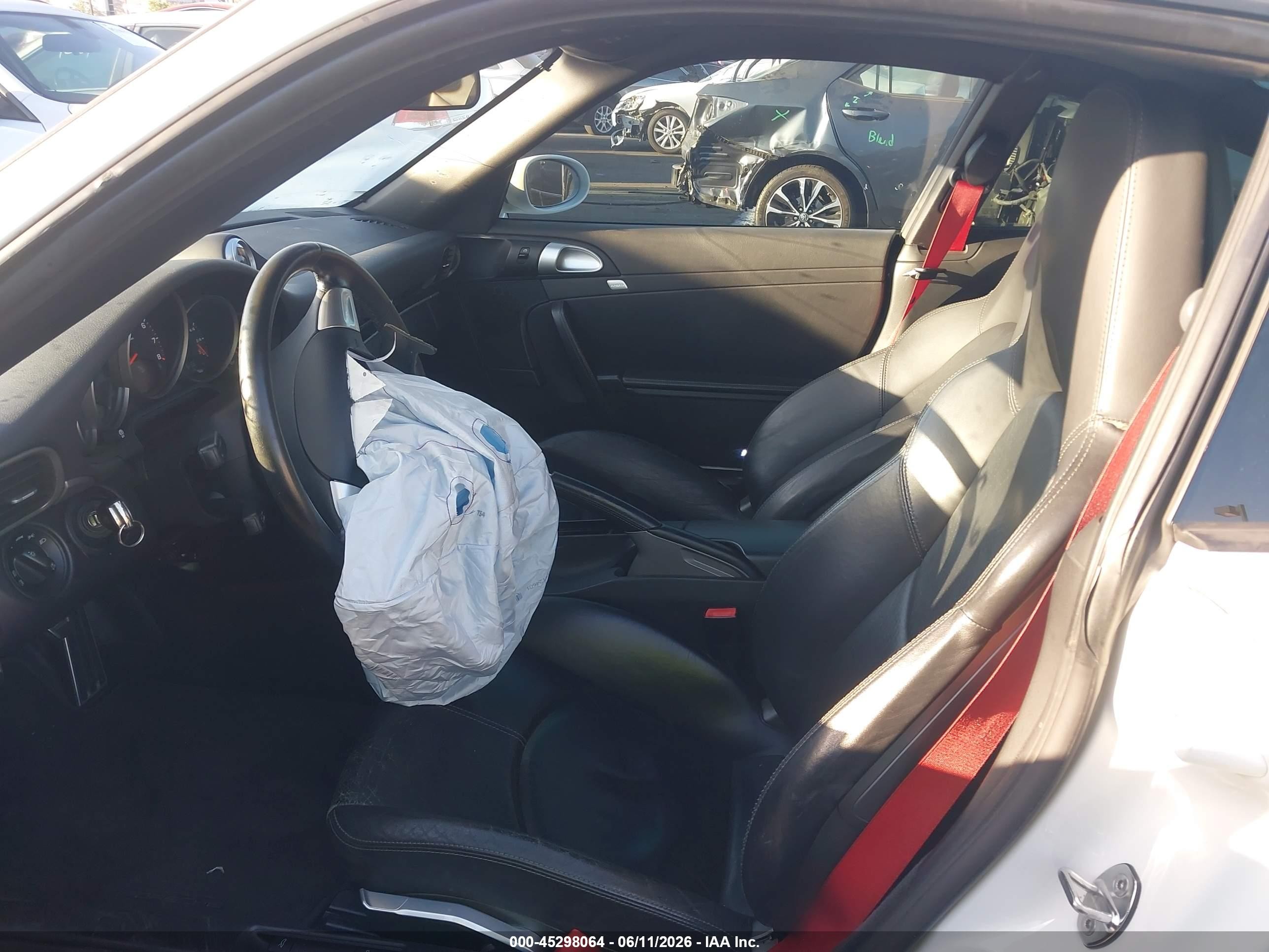 2007 Porsche 911 Carrera/carrera 4 White vin: WP0AA29997S710608