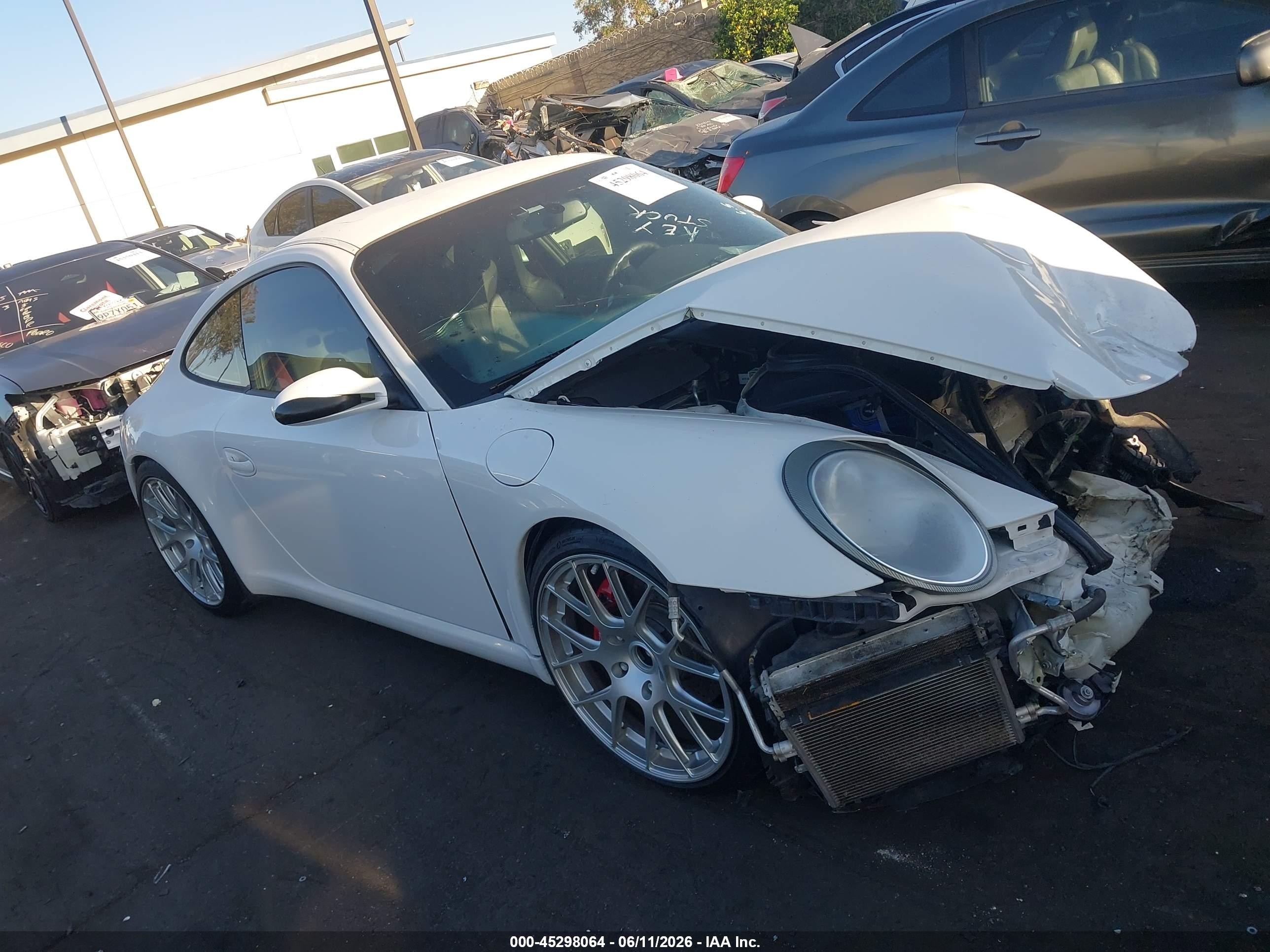 2007 Porsche 911 Carrera/carrera 4 White vin: WP0AA29997S710608