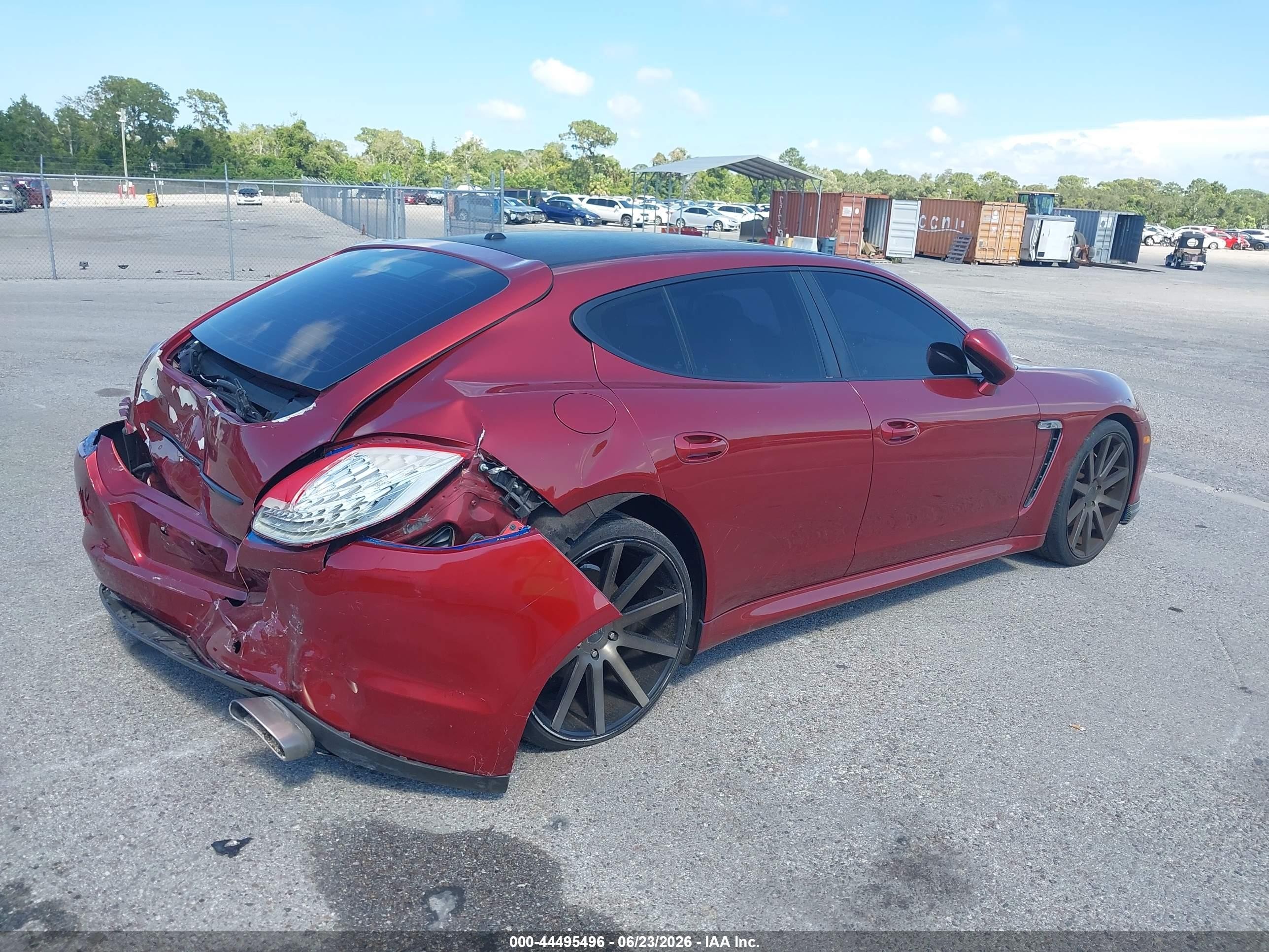 2011 Porsche Panamera 4 Burgundy vin: WP0AA2A70BL018749