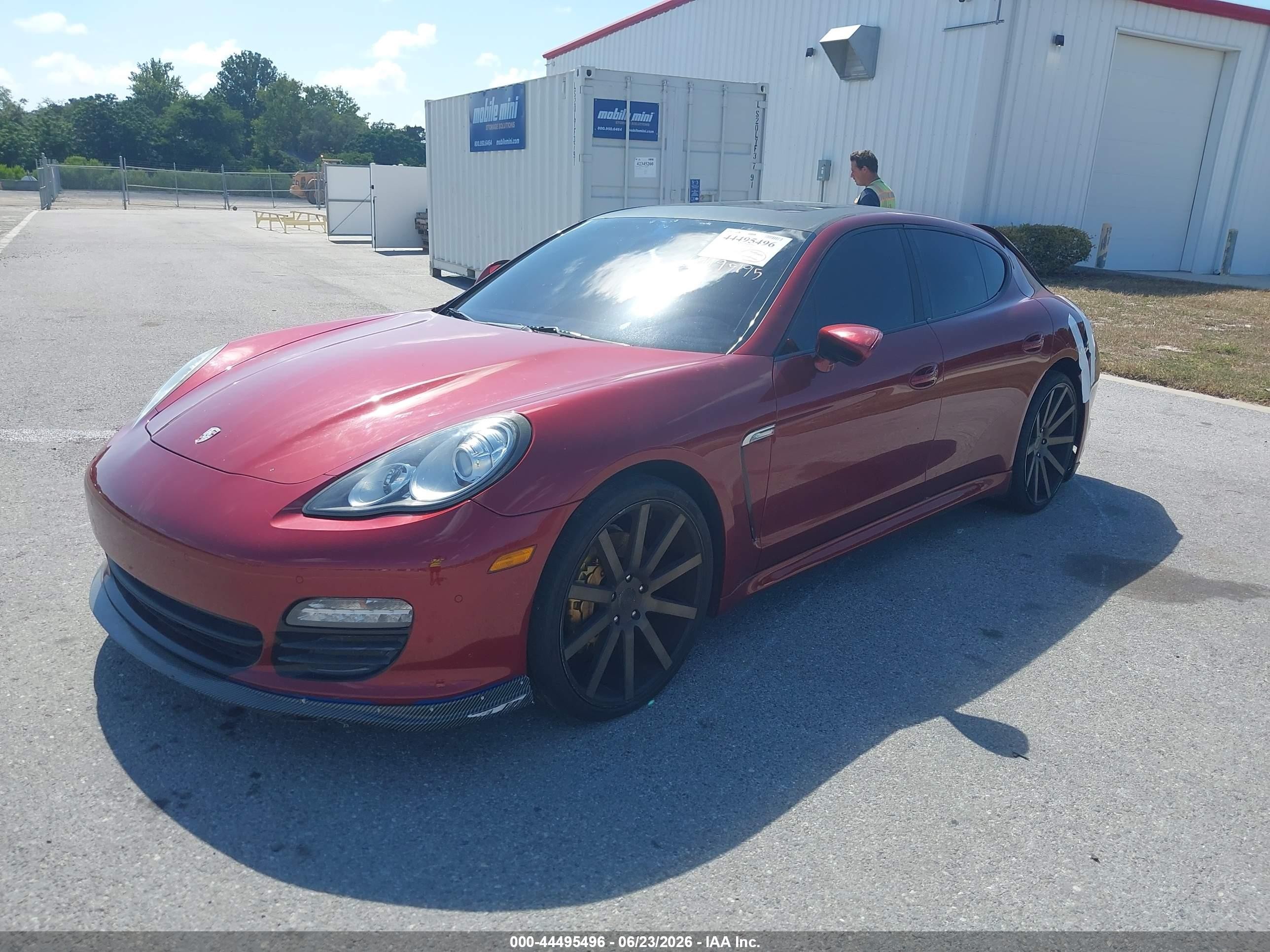 2011 Porsche Panamera 4 Burgundy vin: WP0AA2A70BL018749