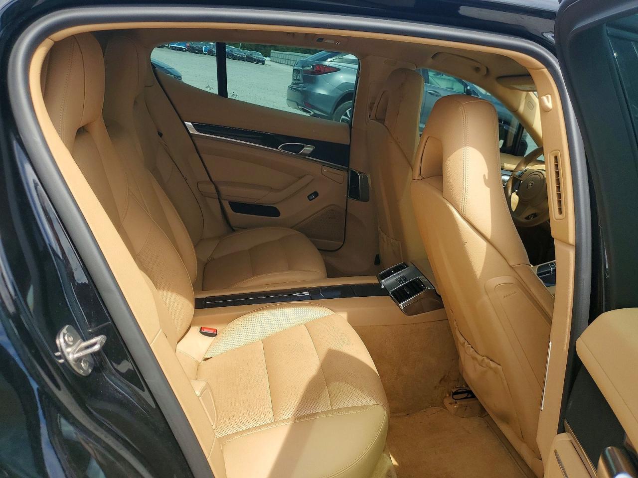 2013 Porsche Panamera 2 Black vin: WP0AA2A70DL010993