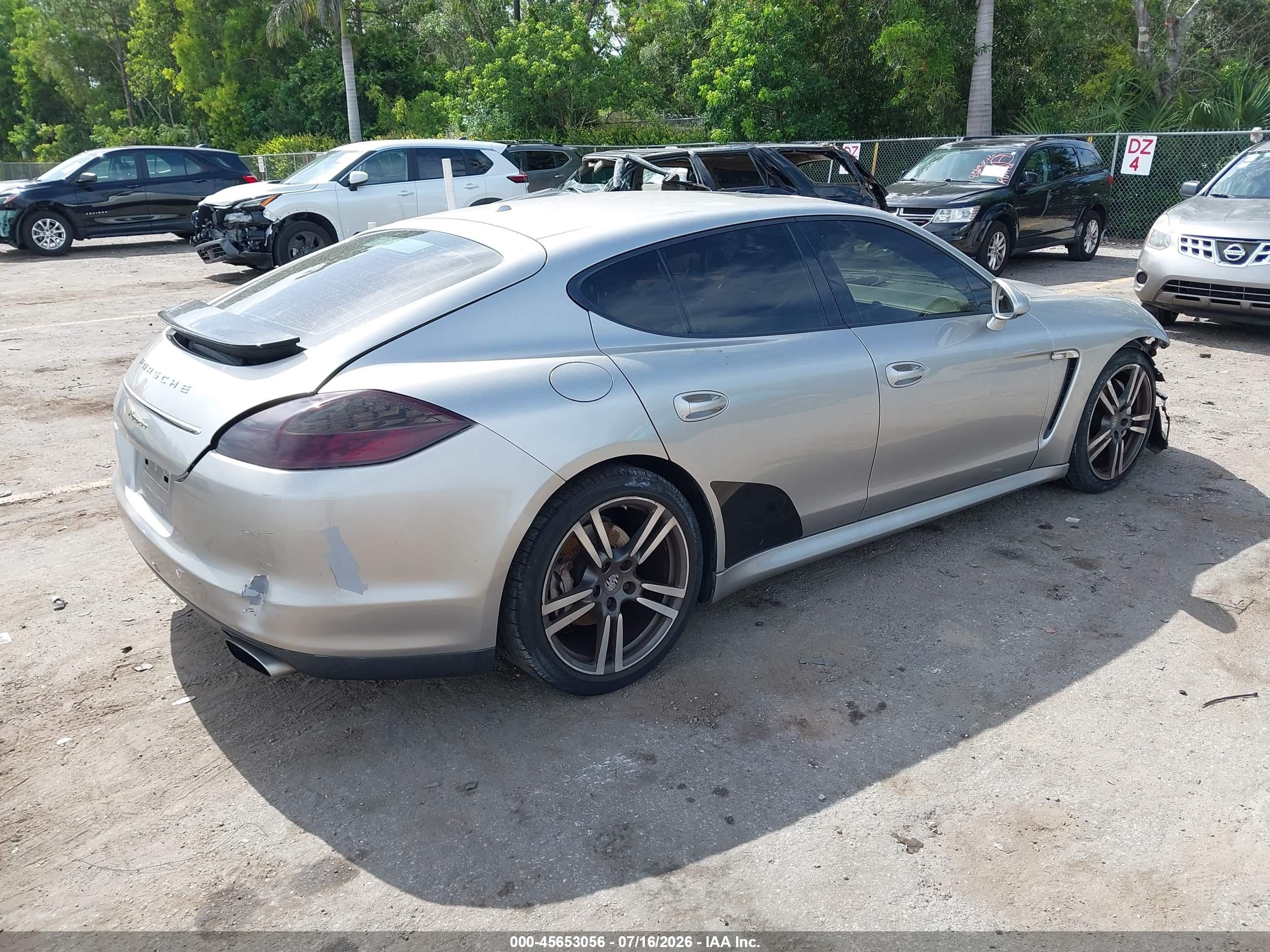2013 Porsche Panamera 4 Silver vin: WP0AA2A70DL011321