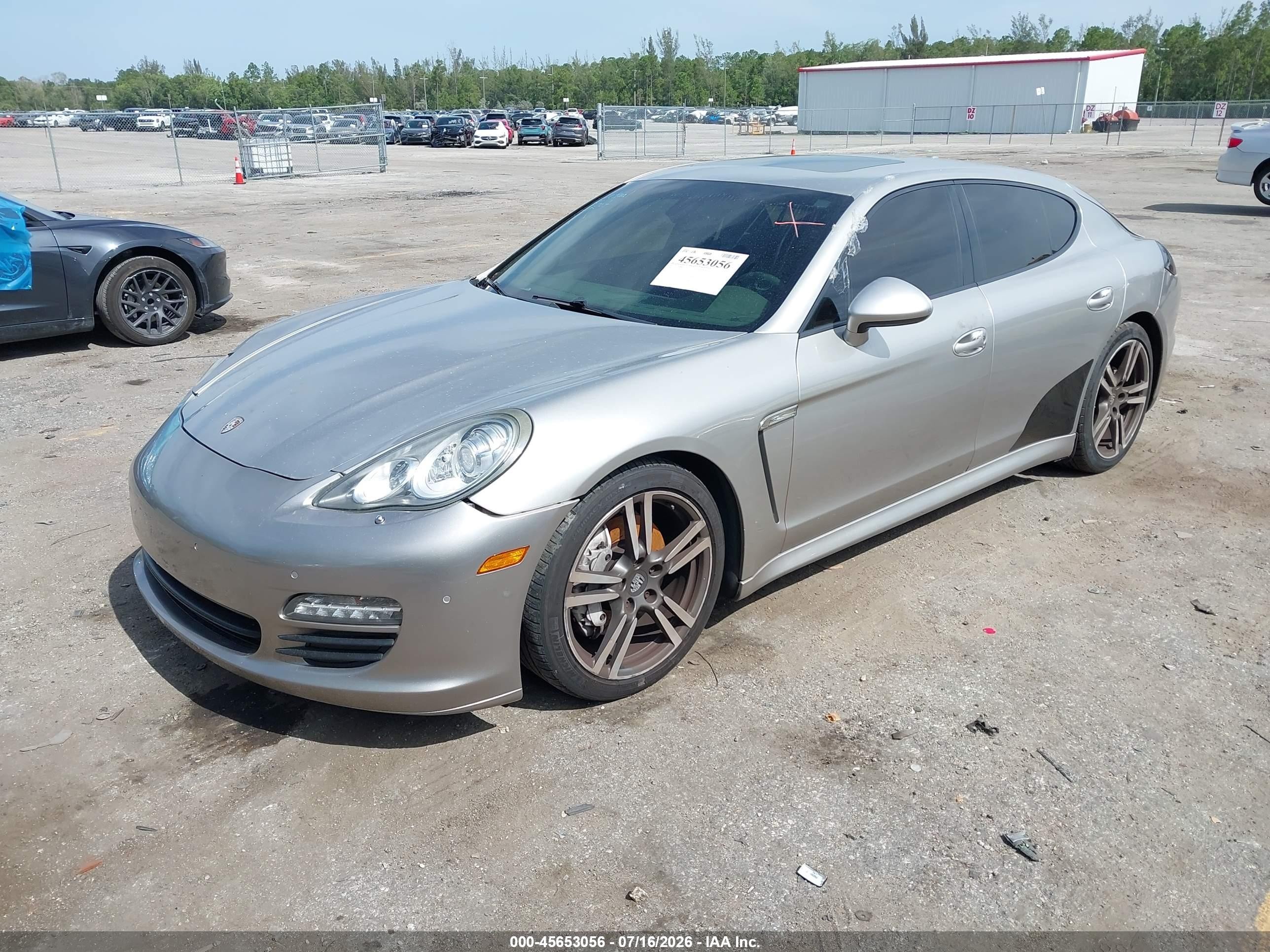 2013 Porsche Panamera 4 Silver vin: WP0AA2A70DL011321