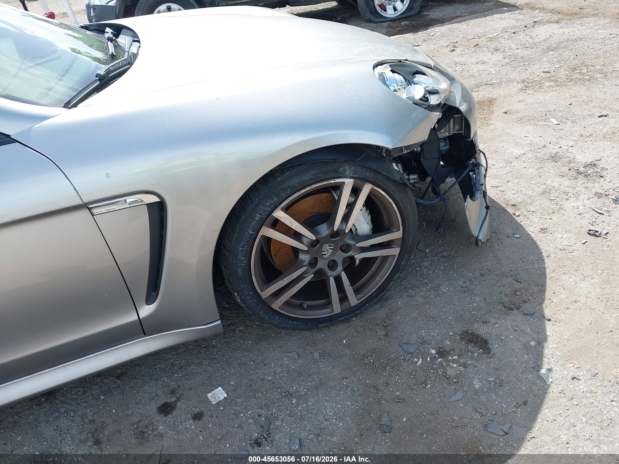 2013 Porsche Panamera 4 Silver vin: WP0AA2A70DL011321